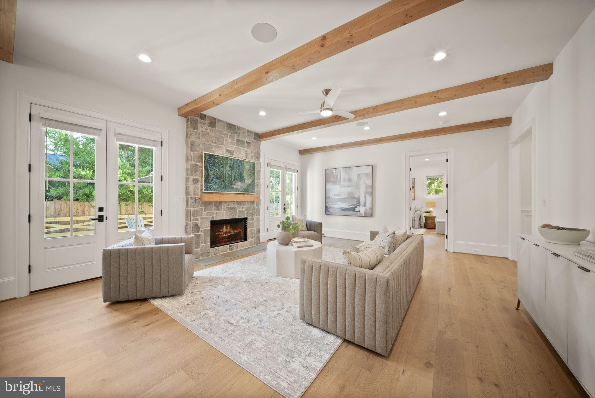 BELLEVUE FOREST - Residential