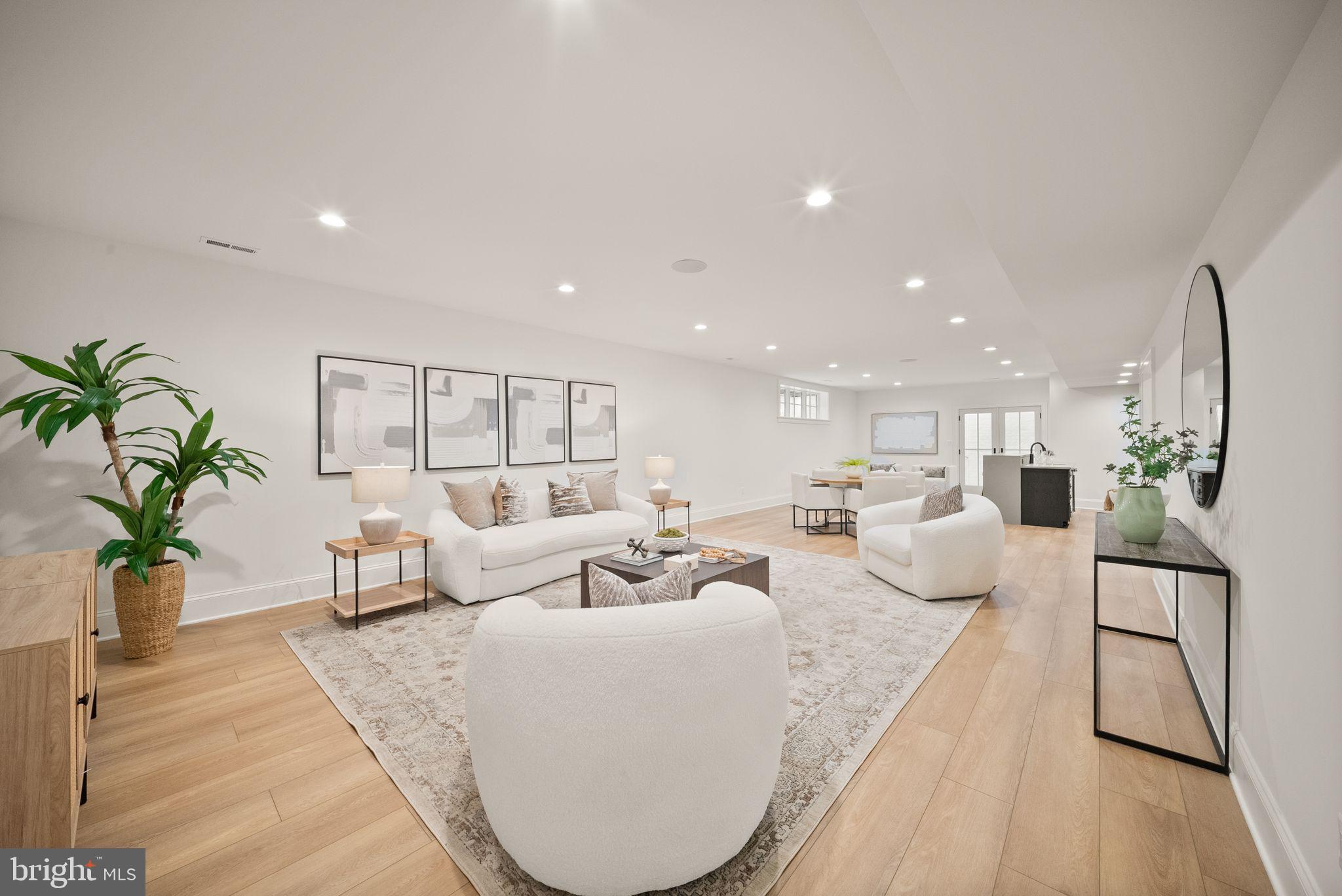 BELLEVUE FOREST - Residential