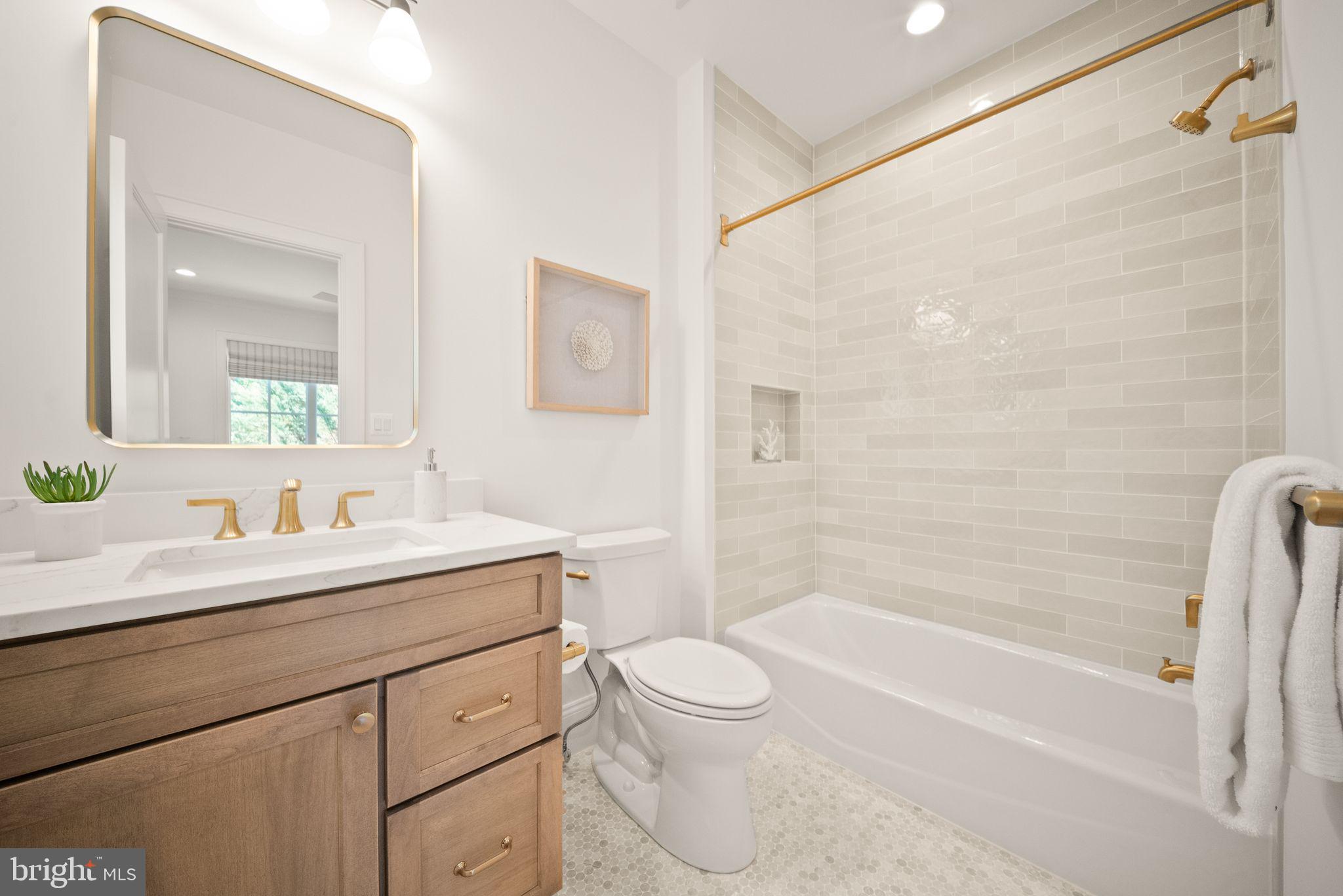 BELLEVUE FOREST - Residential
