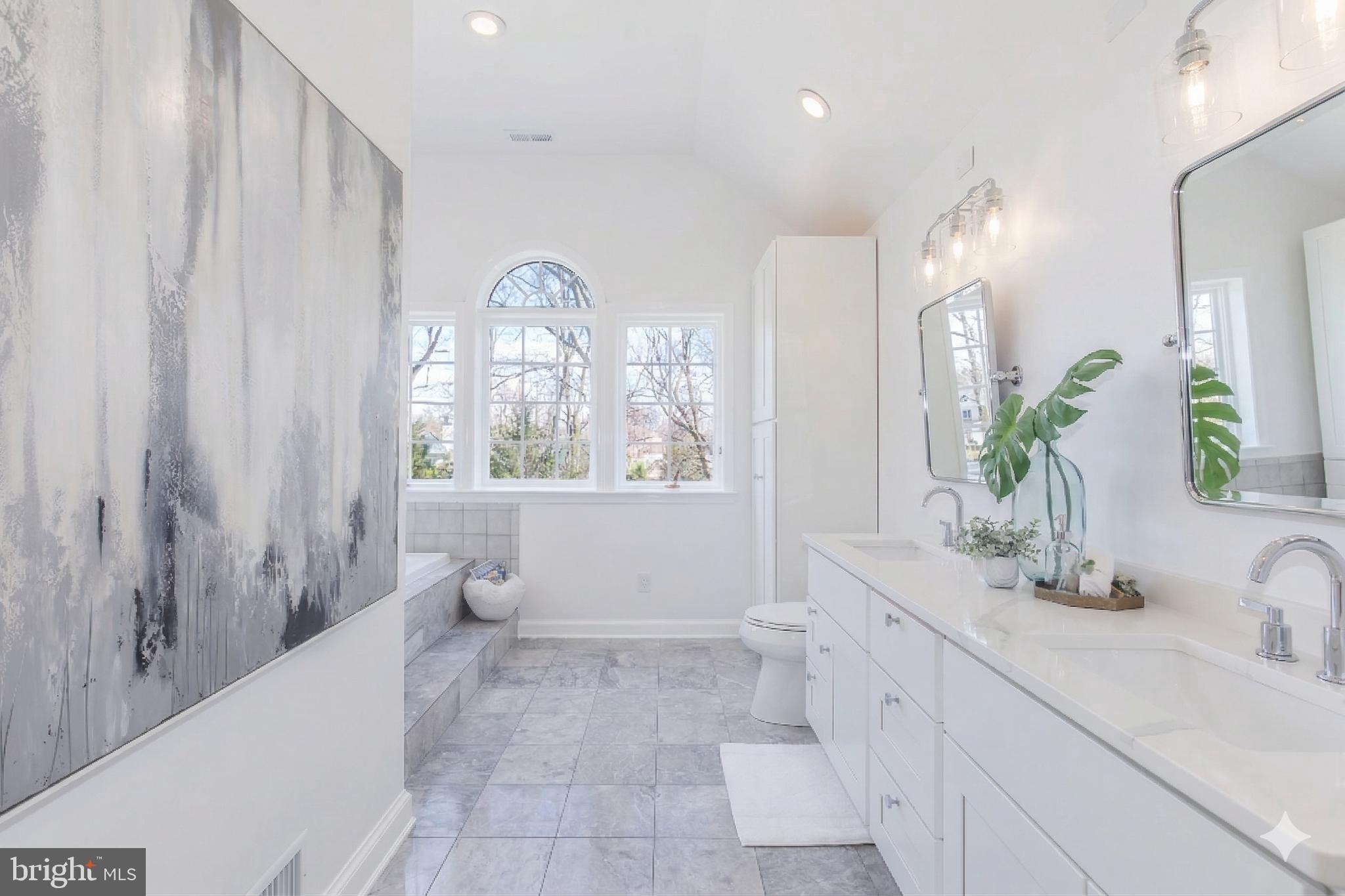 BRADLEY HILLS - Residential