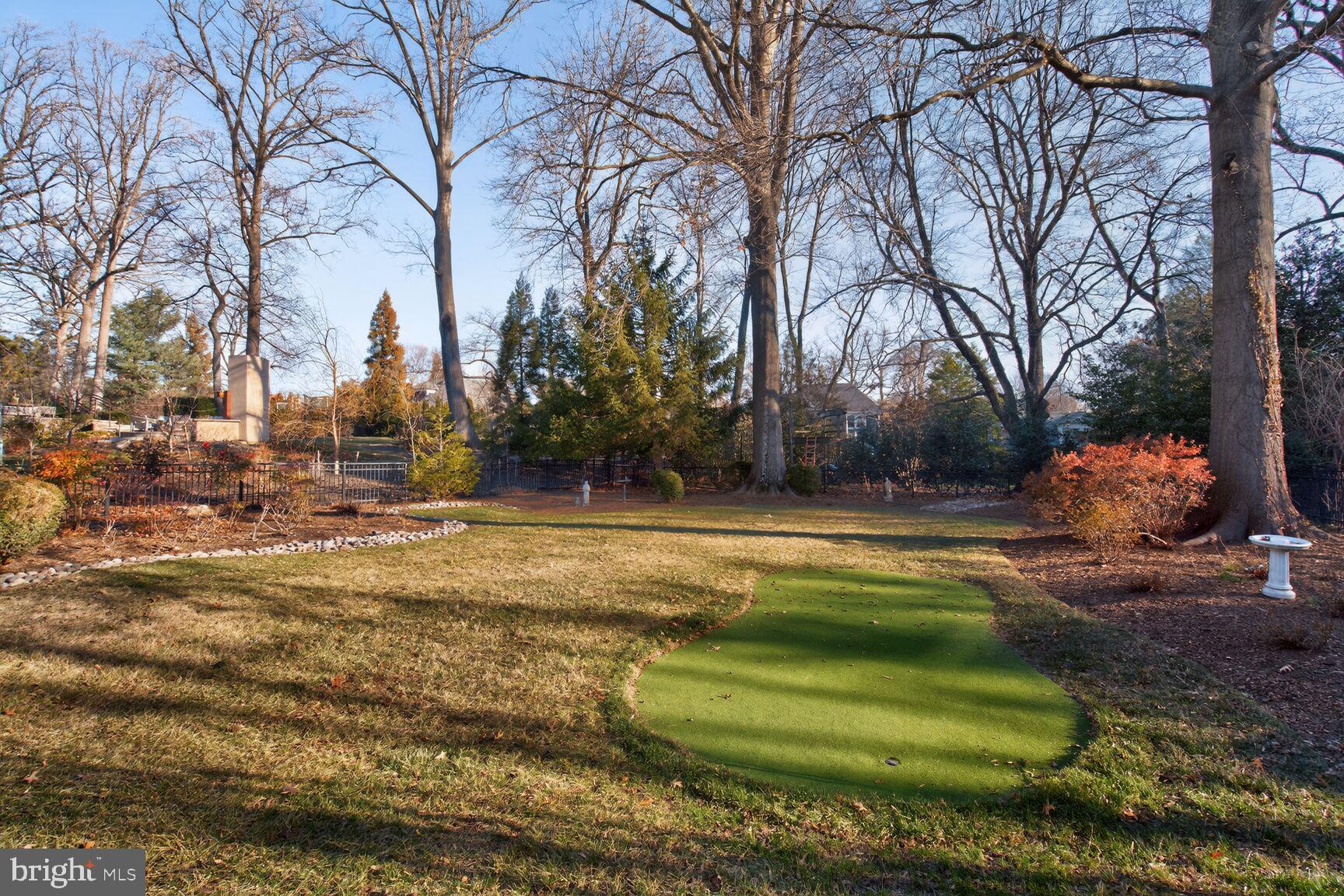 BRADLEY HILLS - Residential
