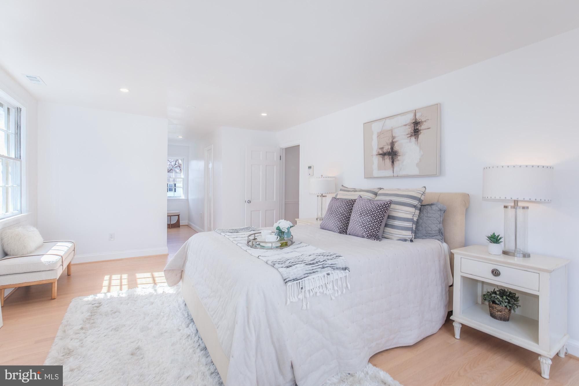 BRADLEY HILLS - Residential