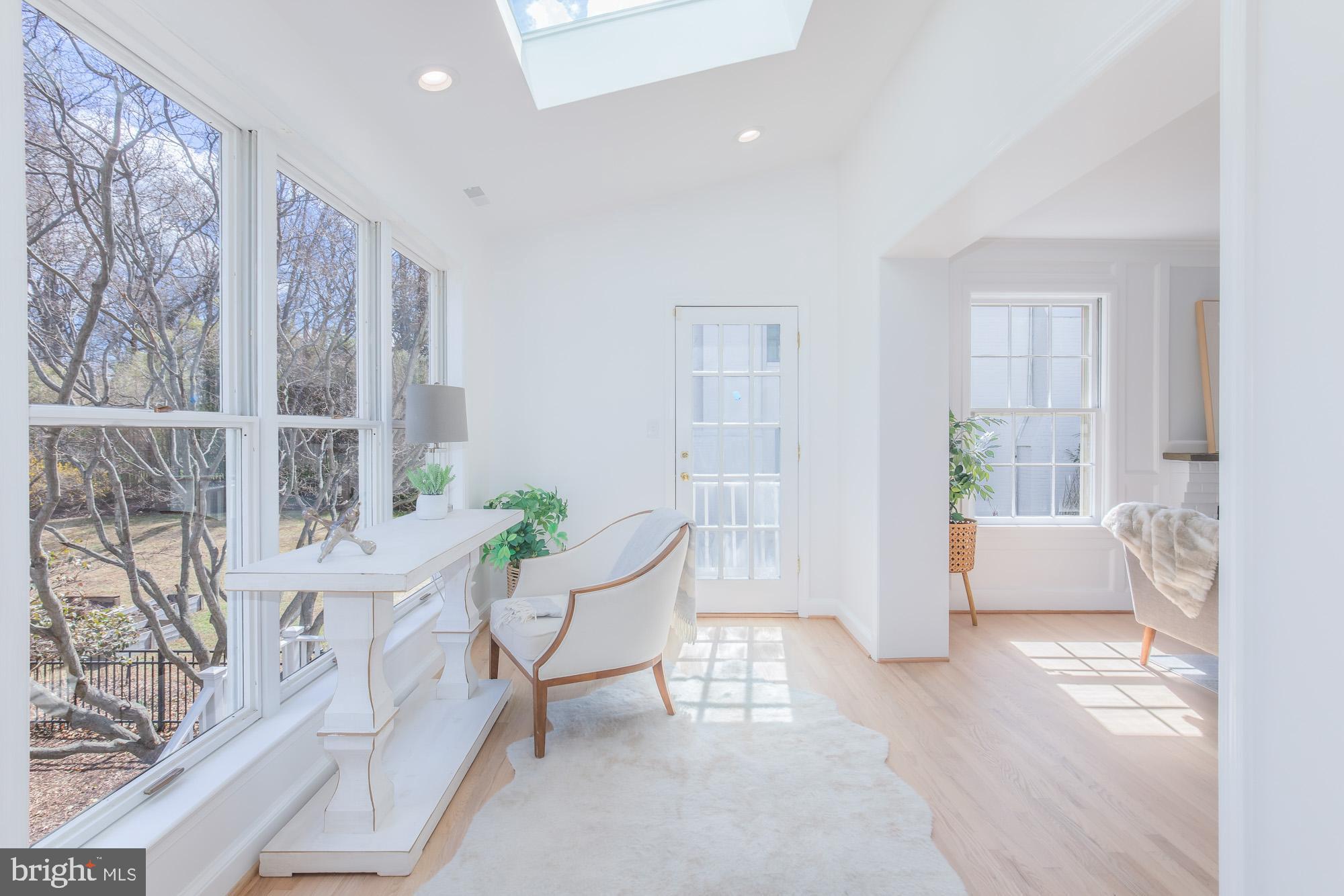 BRADLEY HILLS - Residential