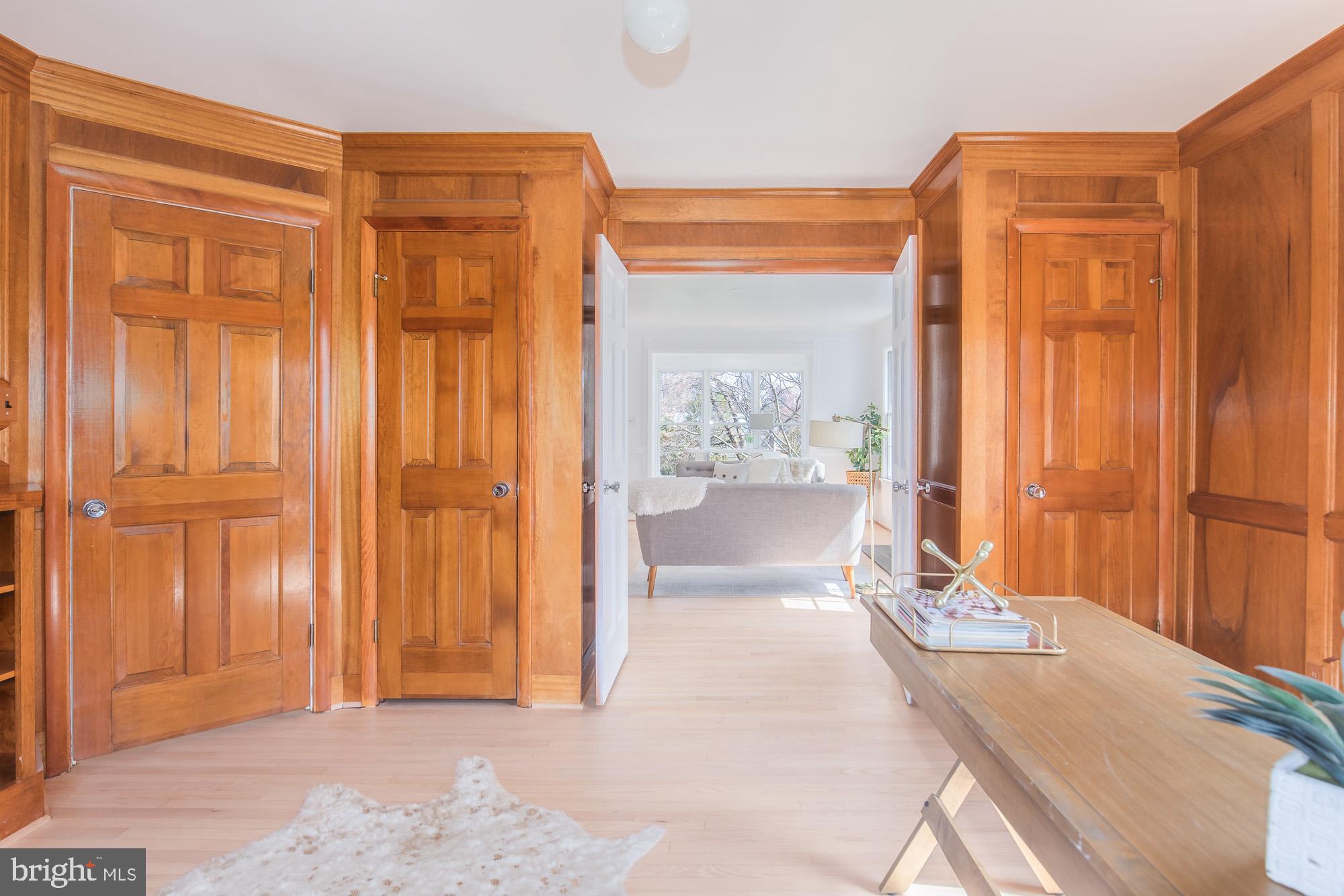 BRADLEY HILLS - Residential