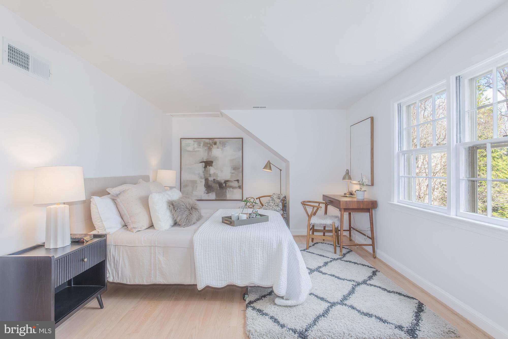 BRADLEY HILLS - Residential