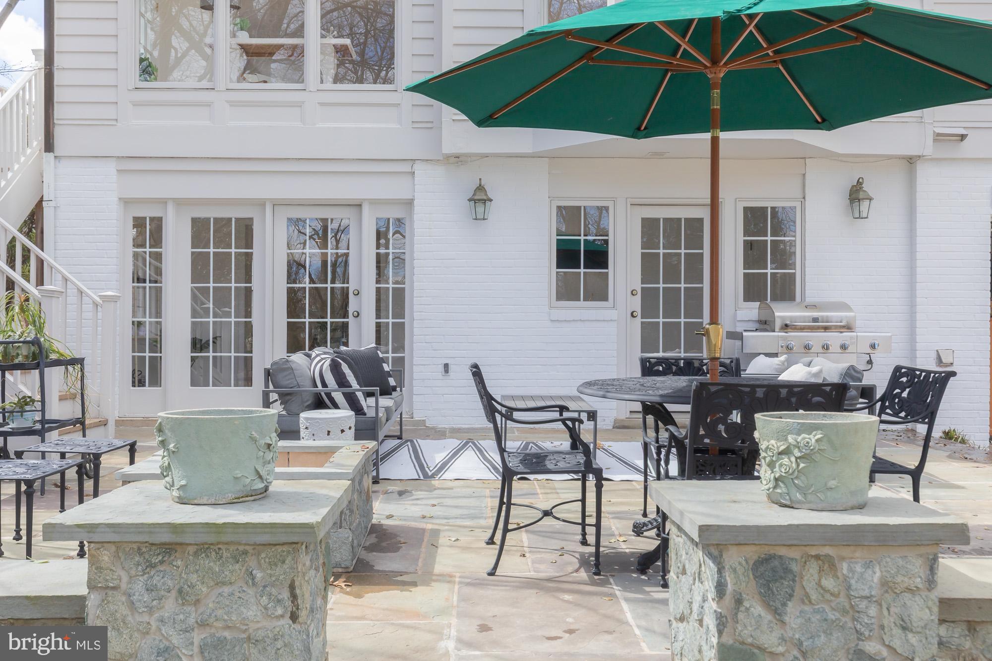 BRADLEY HILLS - Residential