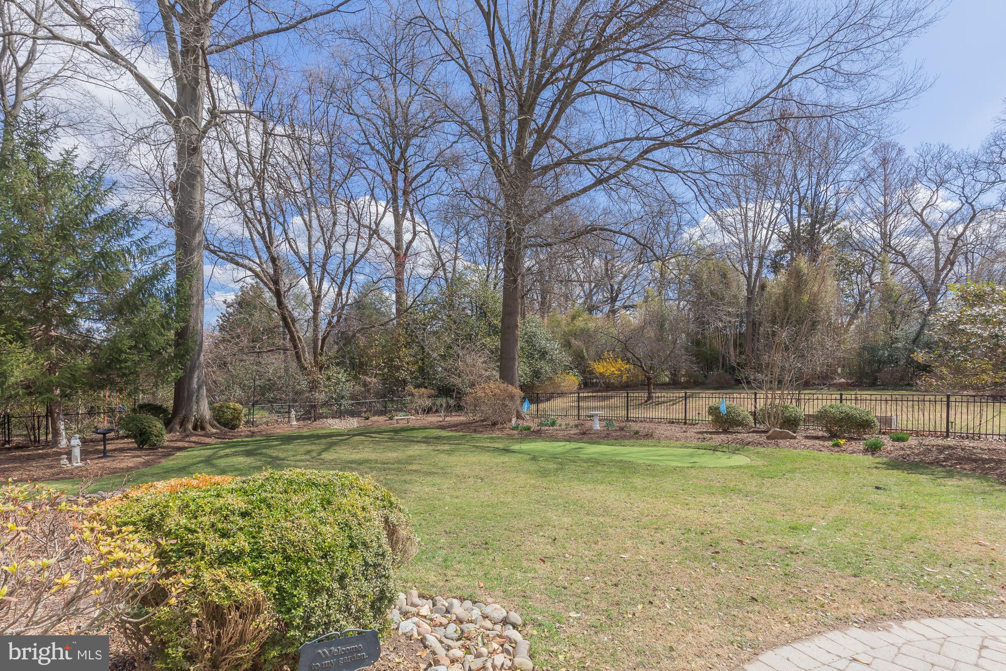 BRADLEY HILLS - Residential