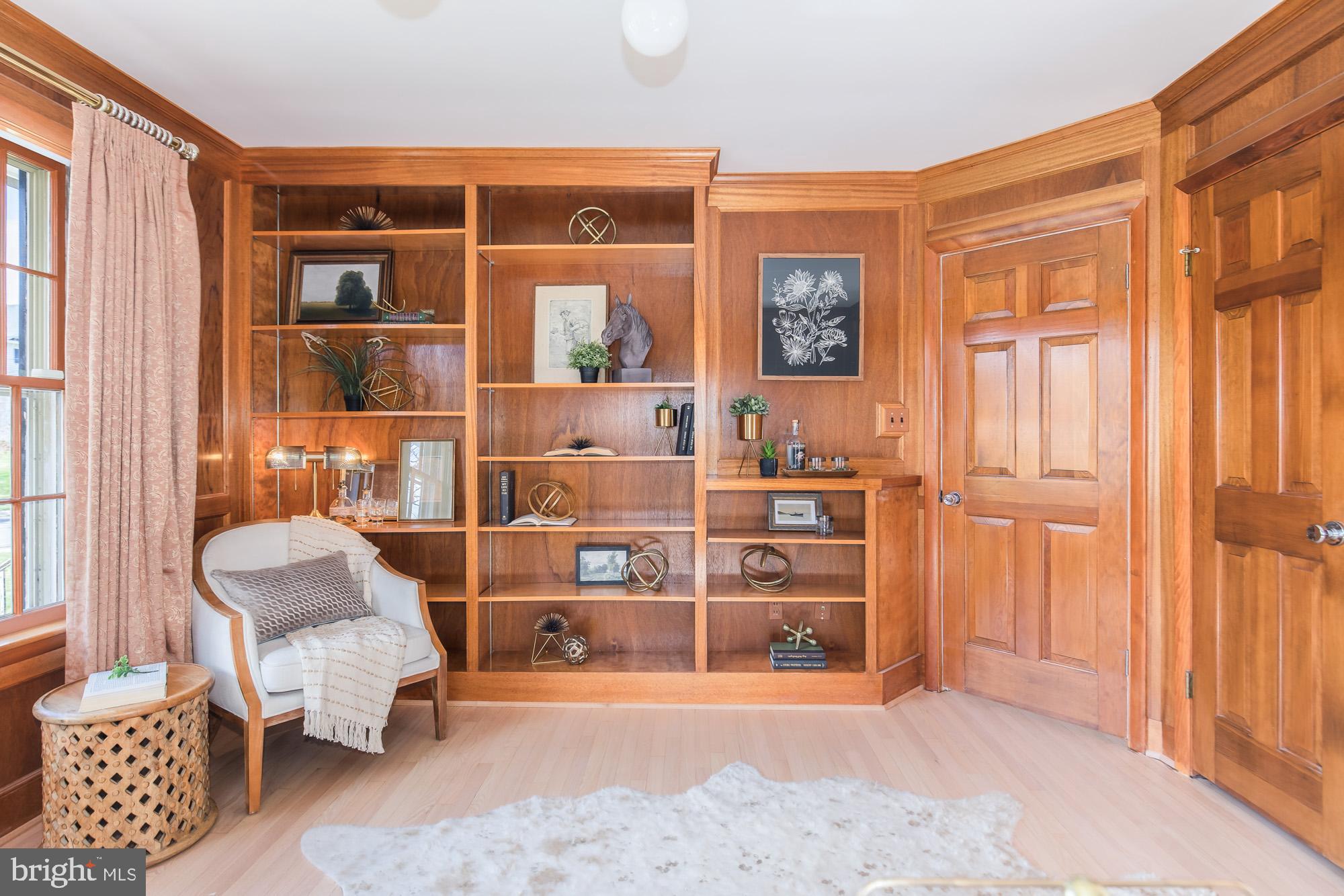 BRADLEY HILLS - Residential