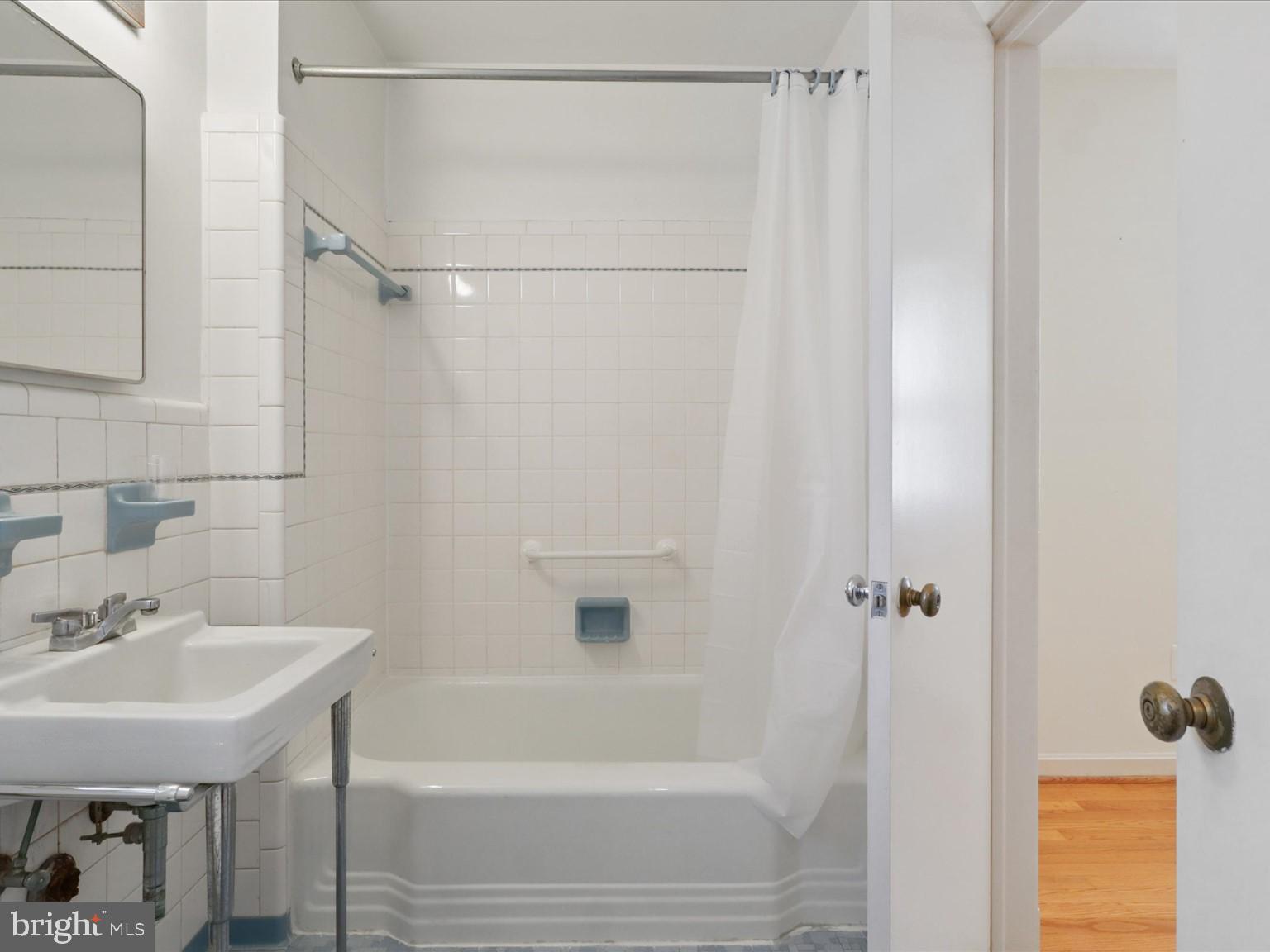 BRADDOCK HEIGHTS - Residential