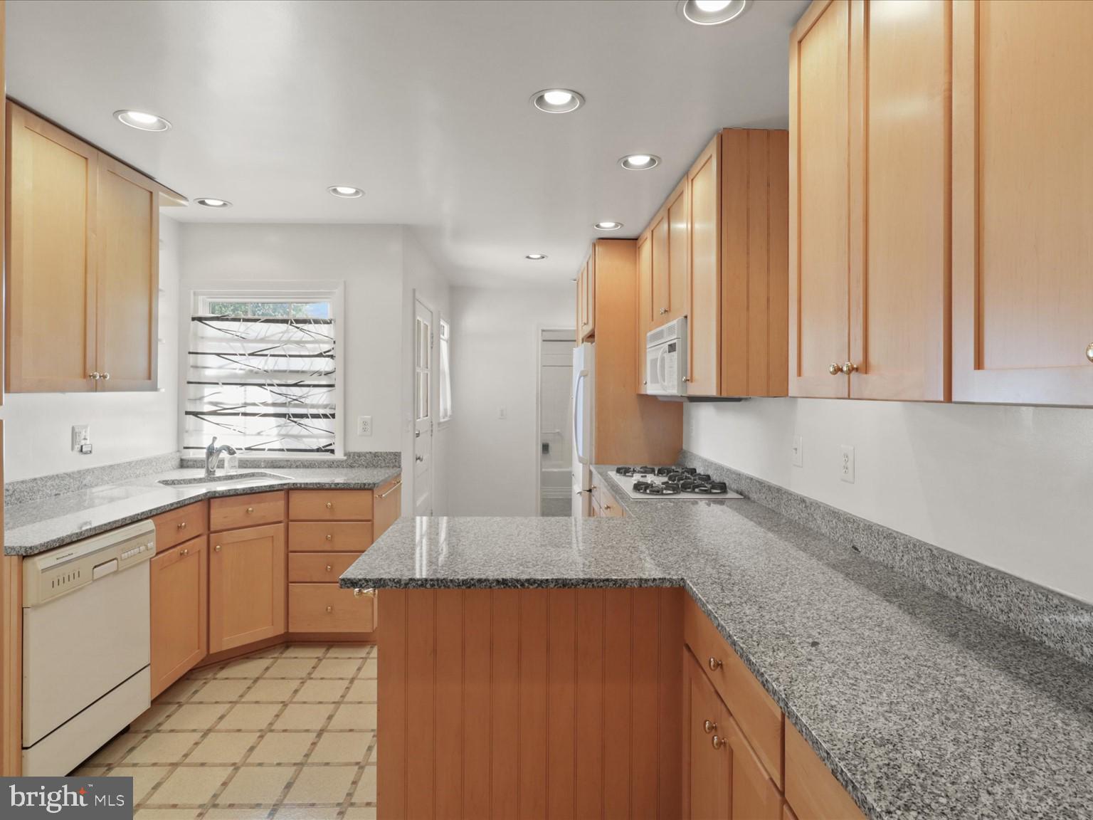 BRADDOCK HEIGHTS - Residential