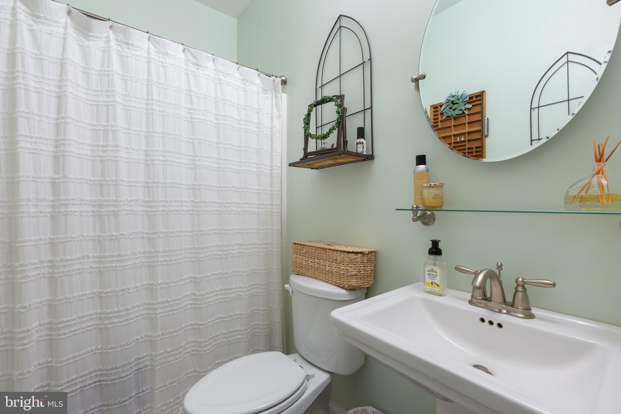 HOWES PROMISE - Residential