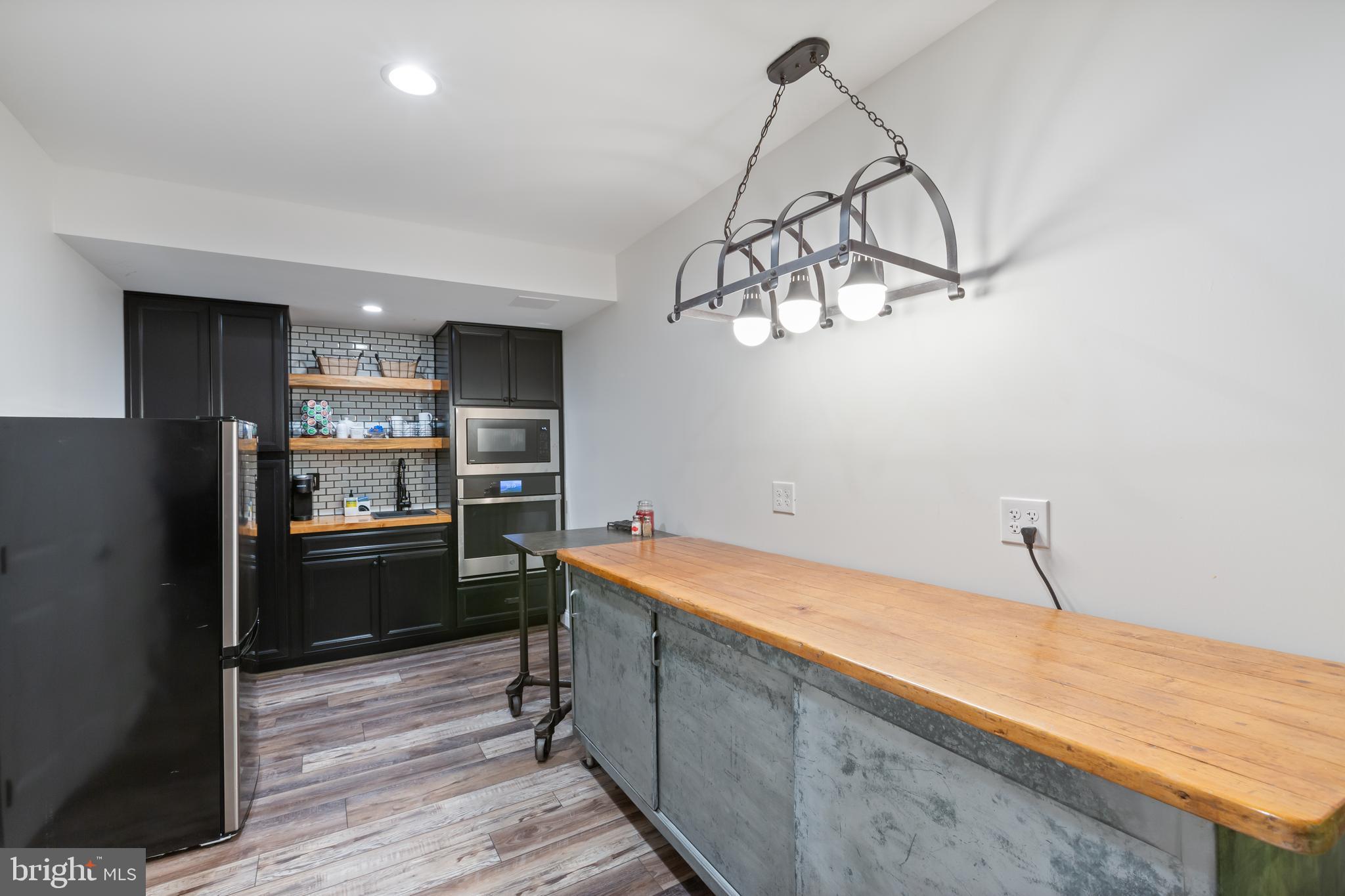 HOWES PROMISE - Residential