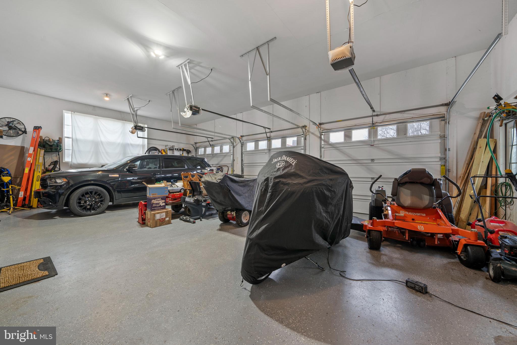 HOWES PROMISE - Residential