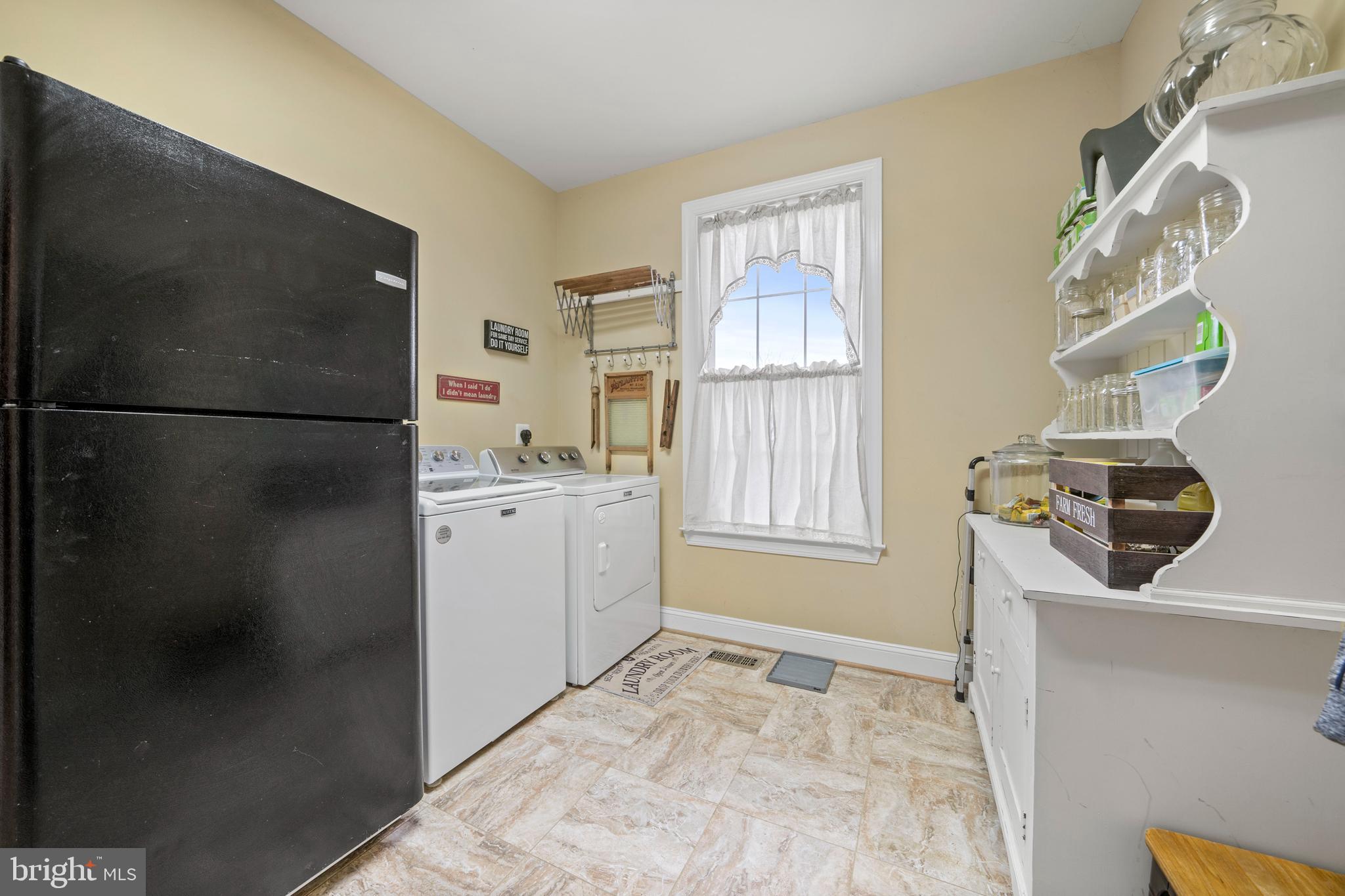 HOWES PROMISE - Residential