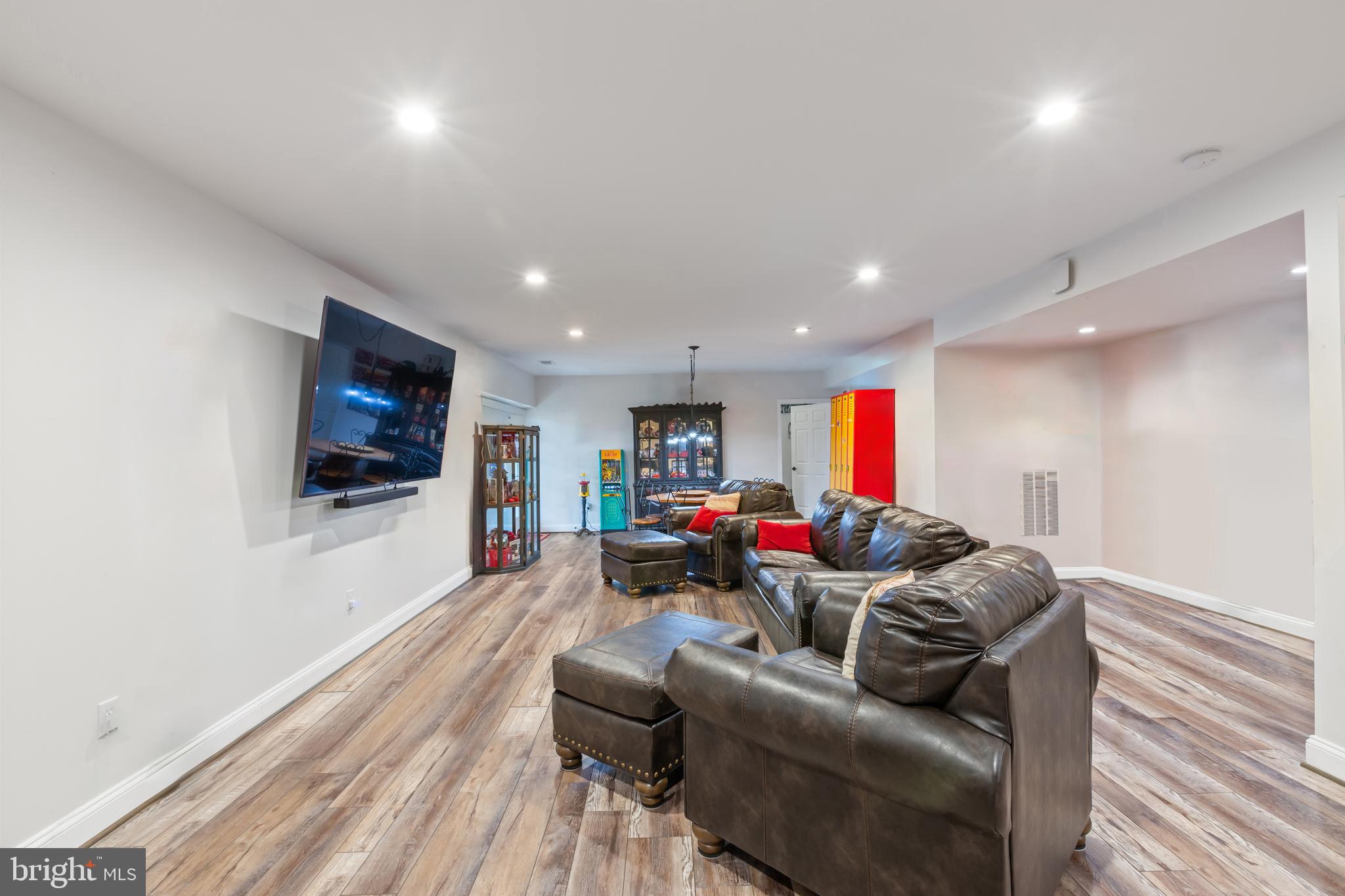 HOWES PROMISE - Residential