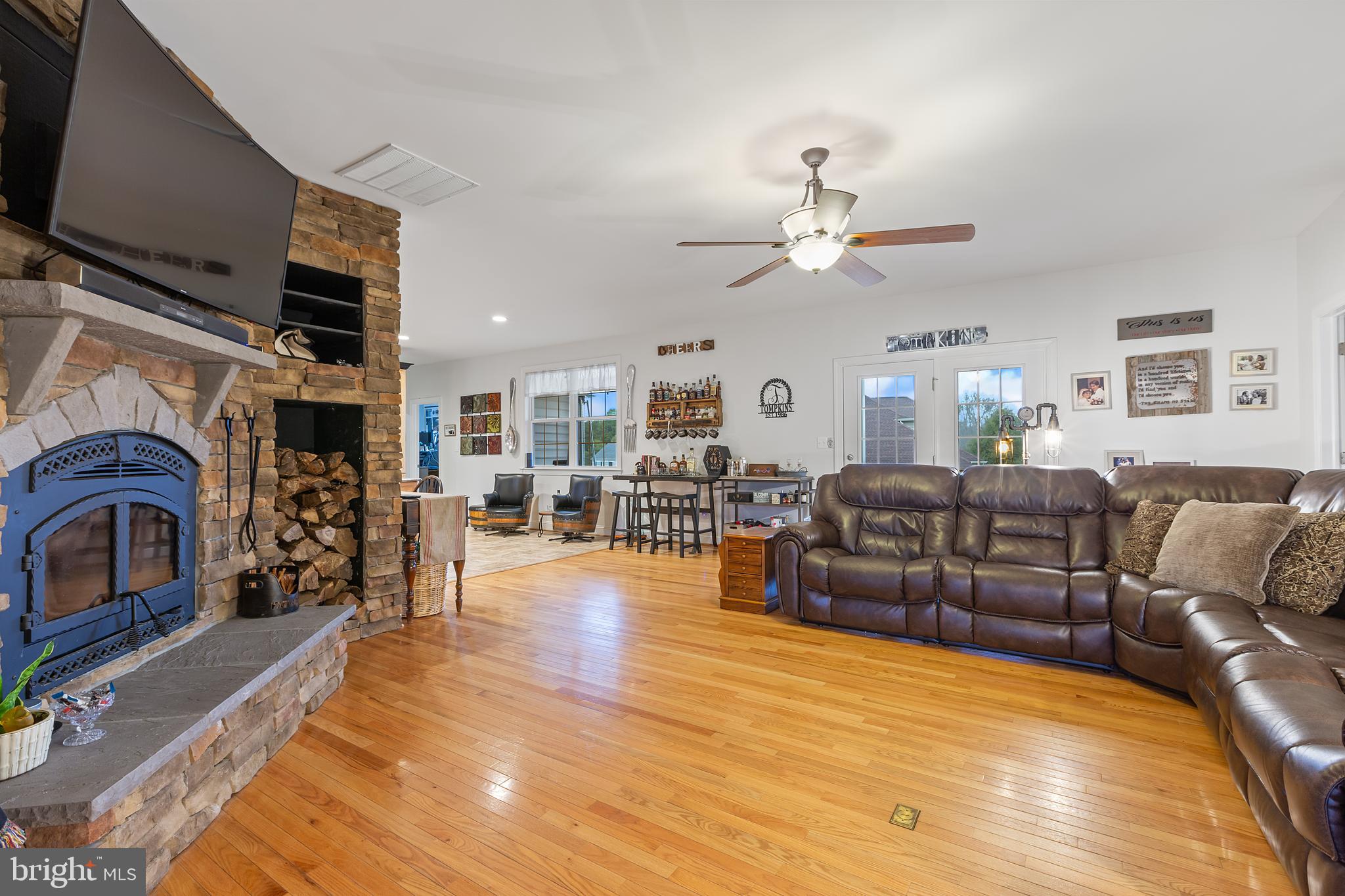 HOWES PROMISE - Residential