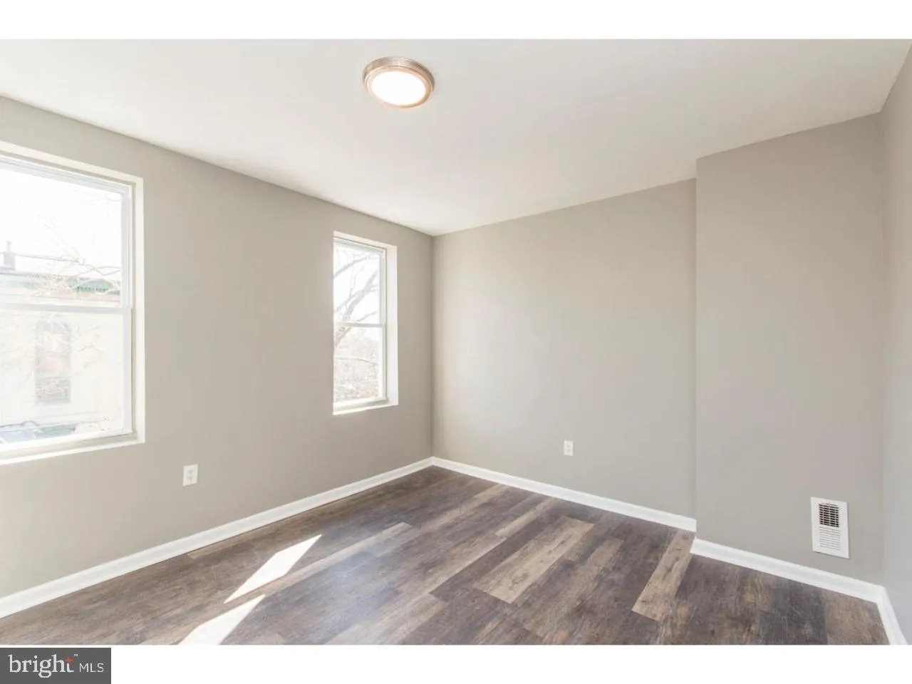 Philadelphia, Pennsylvania 19121, United States, 6 Bedrooms Bedrooms, ,3 BathroomsBathrooms,Residential,Active,19577