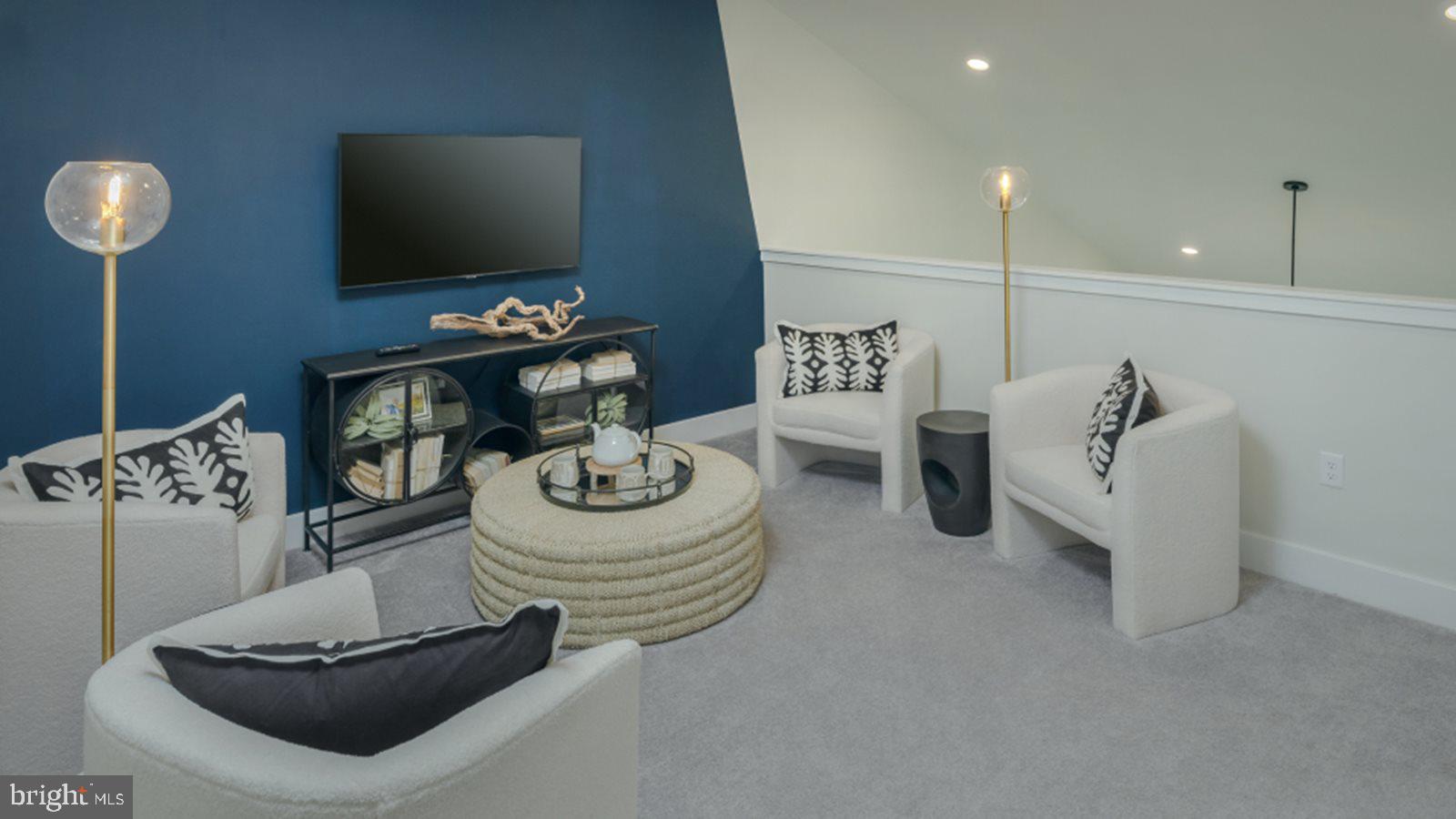 ST. CHARLES - Residential