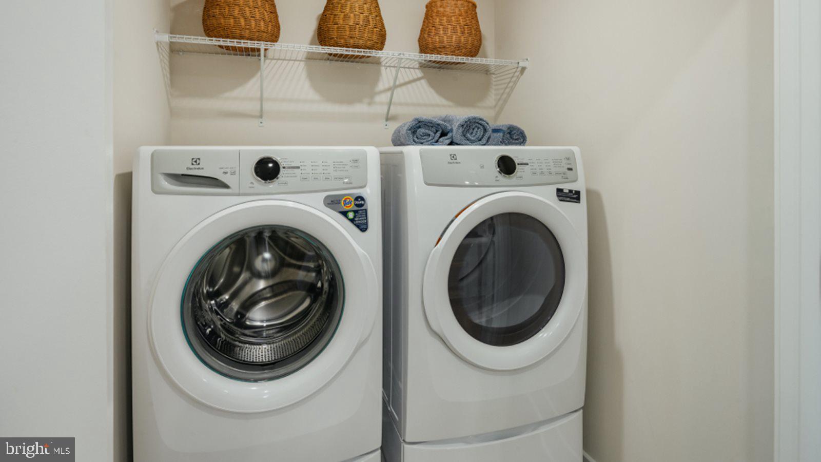 ST. CHARLES - Residential