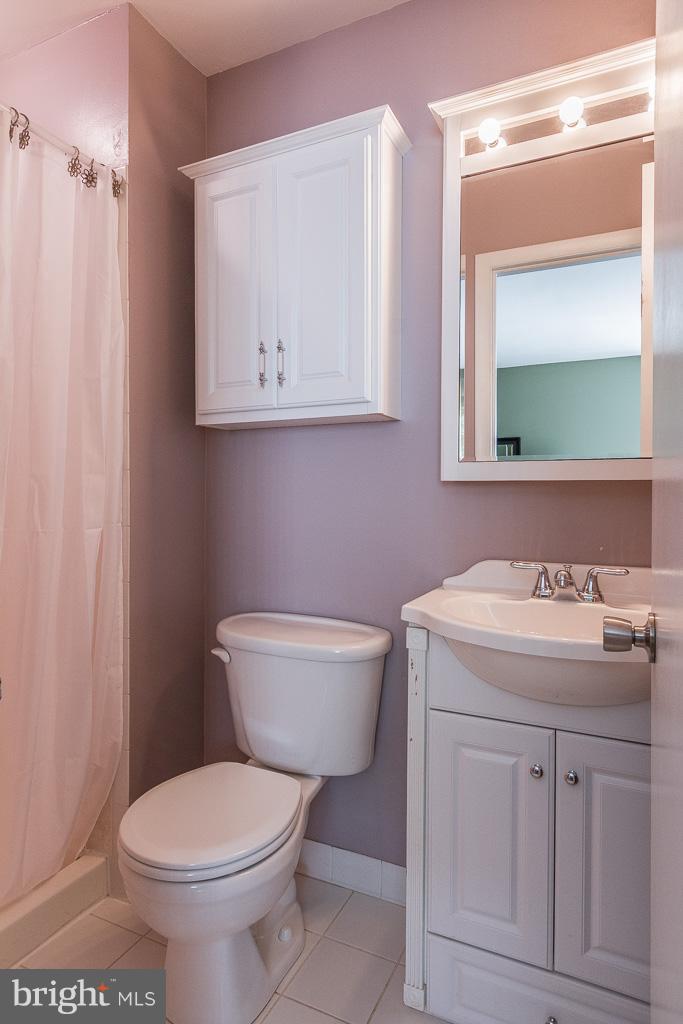 LAKE RIDGE - Residential Lease