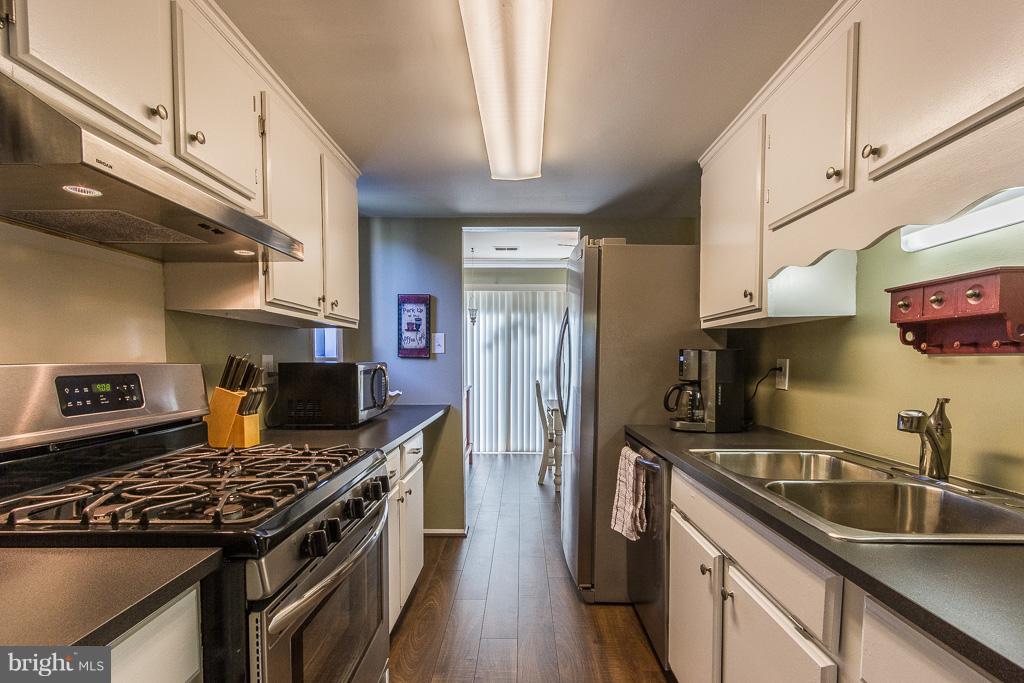 LAKE RIDGE - Residential Lease