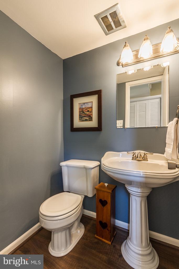 LAKE RIDGE - Residential Lease