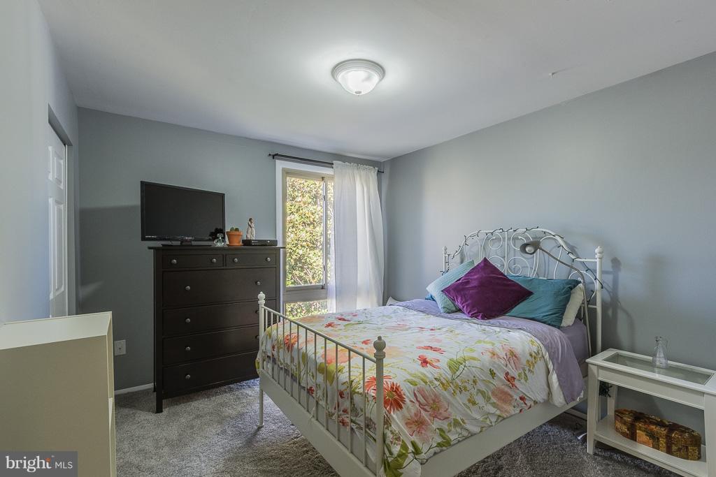 LAKE RIDGE - Residential Lease