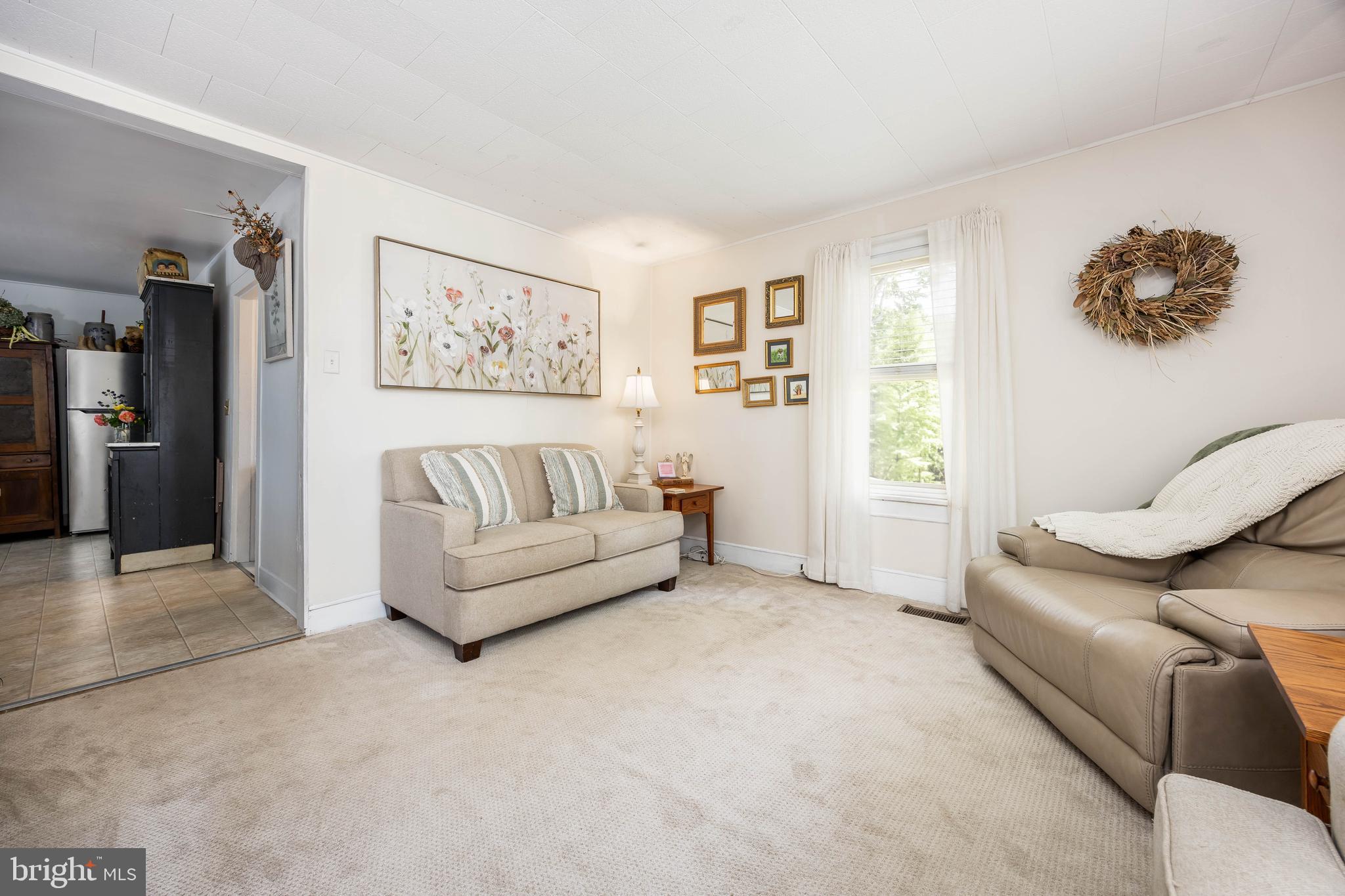 105 LILLIAN STREET