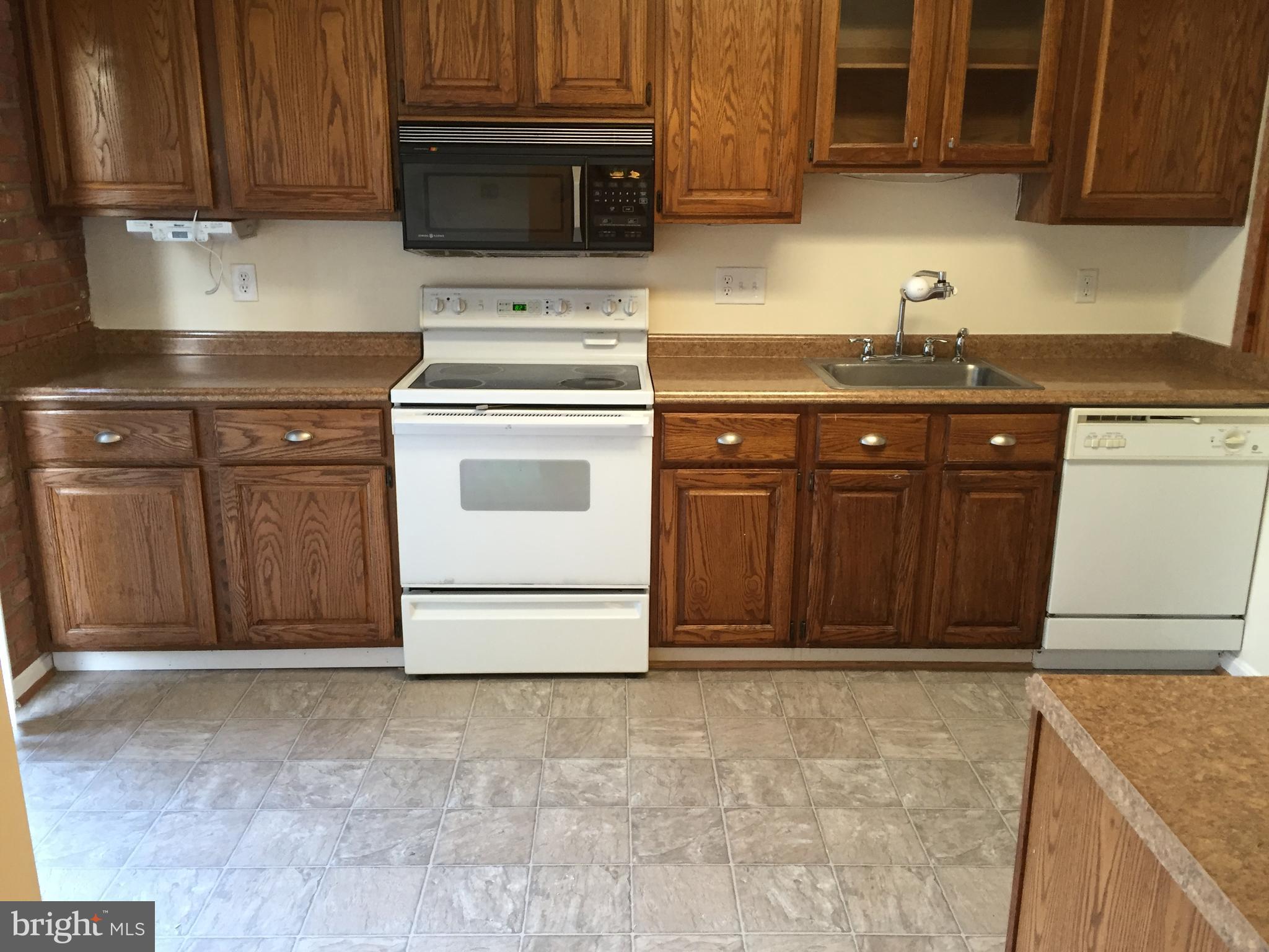 TOWNS OF FOREST HILLS - Residential