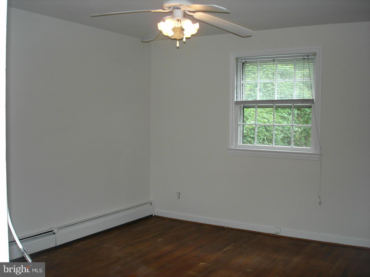 WILLIAMSBURG VILLAGE - Residential Lease