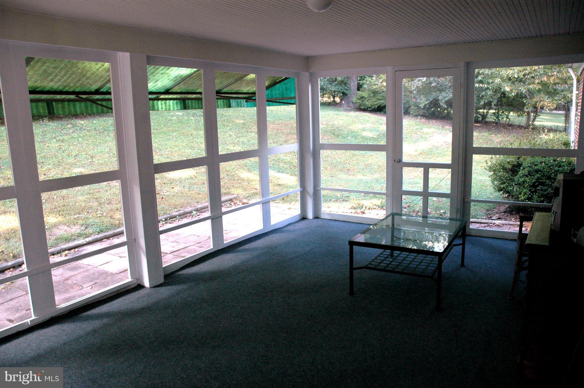 WILLIAMSBURG VILLAGE - Residential Lease