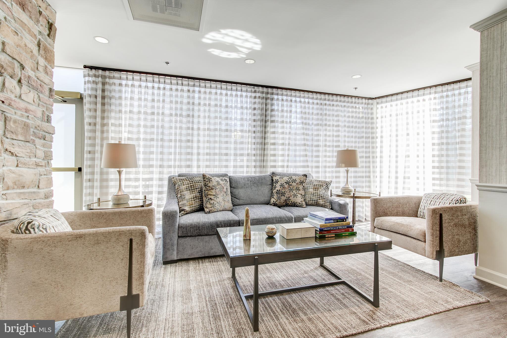 LEISURE WORLD - Residential