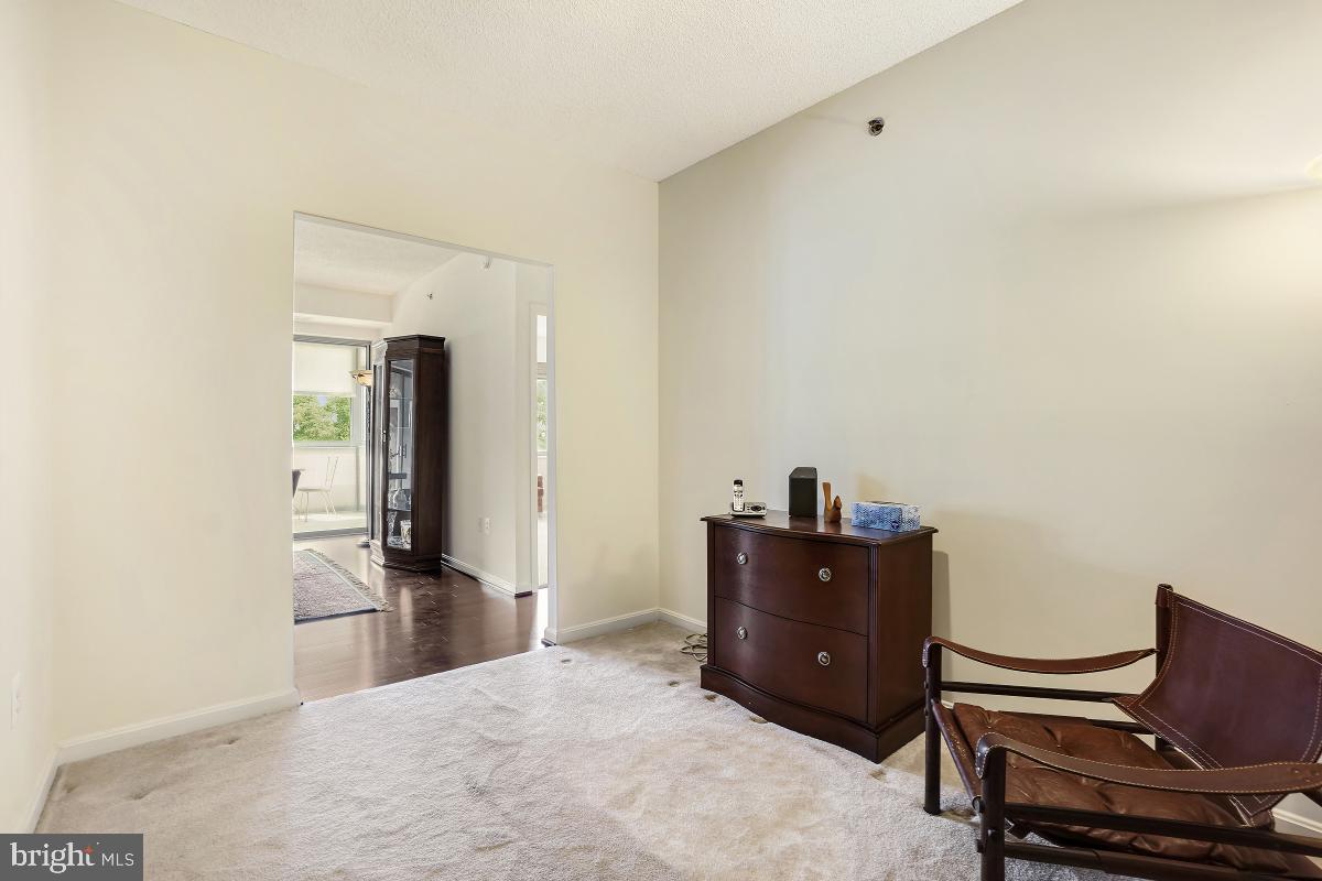 LEISURE WORLD - Residential