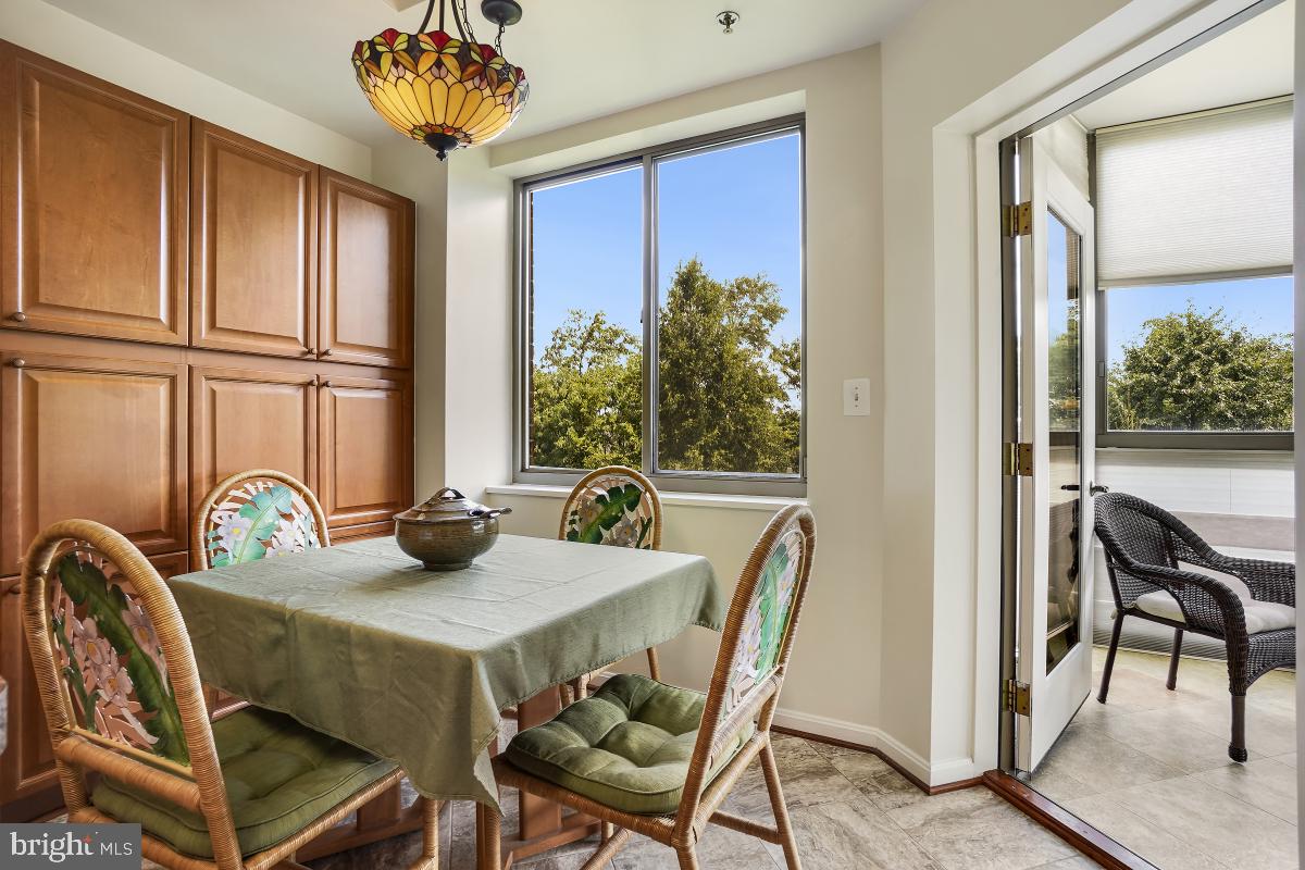 LEISURE WORLD - Residential