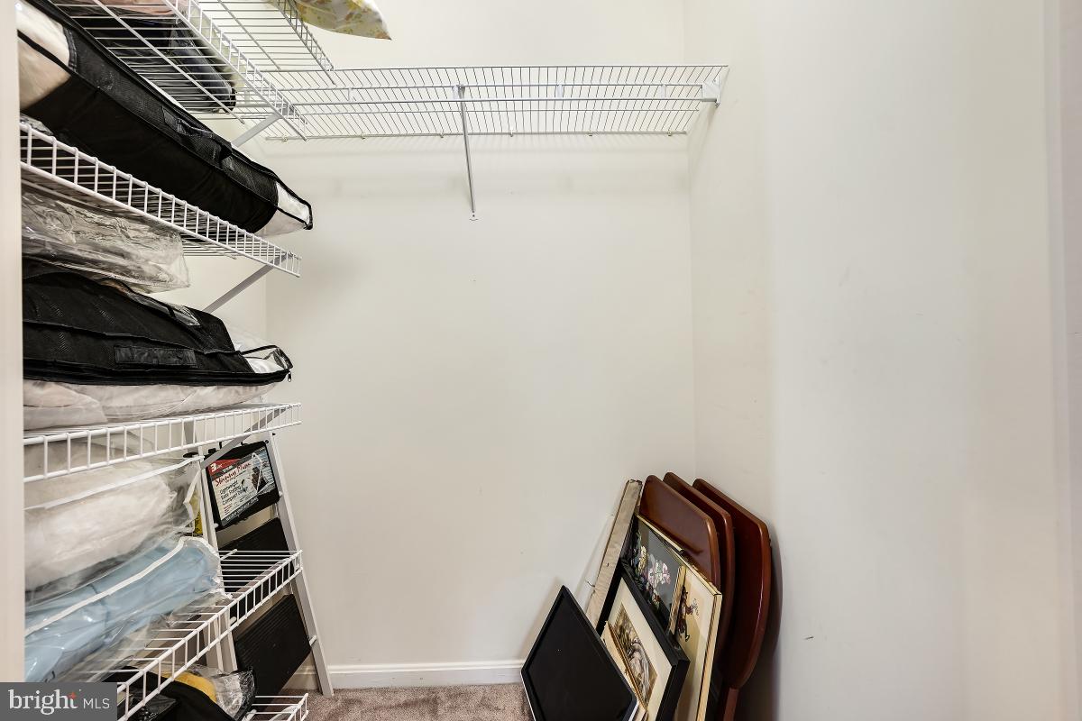 LEISURE WORLD - Residential