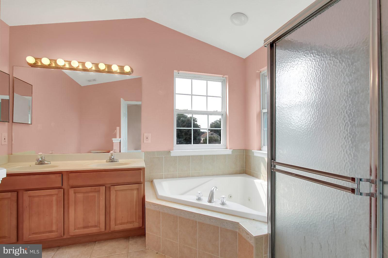 KINGSTON PARK - Residential