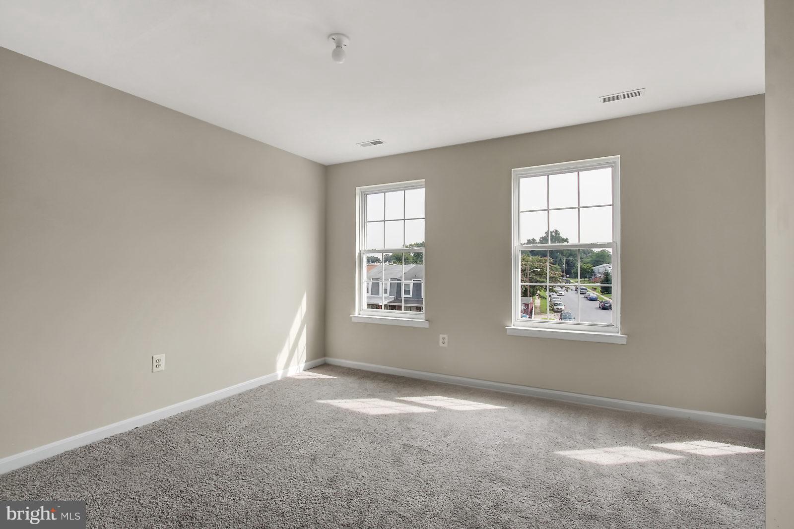 KINGSTON PARK - Residential