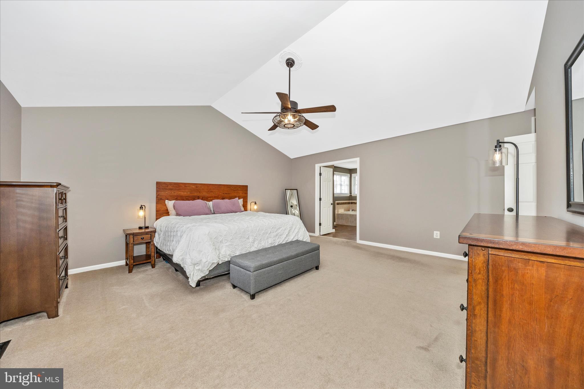 SUMMIT RIDGE - Residential