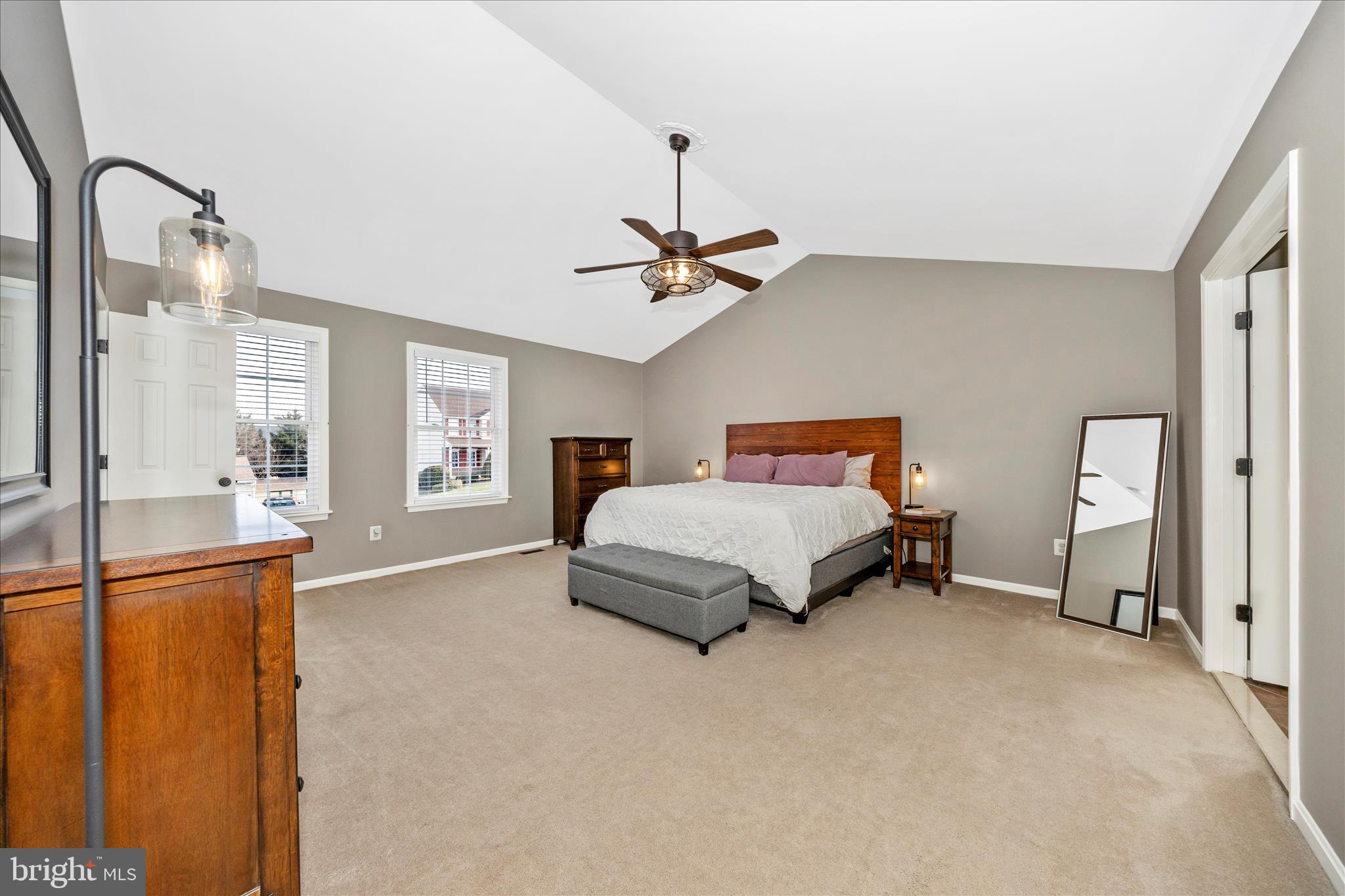 SUMMIT RIDGE - Residential