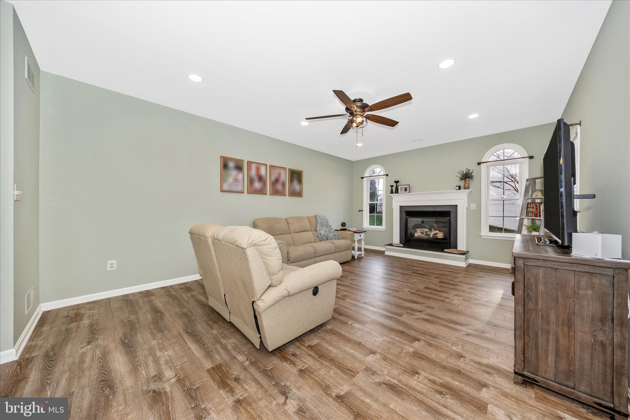 SUMMIT RIDGE - Residential