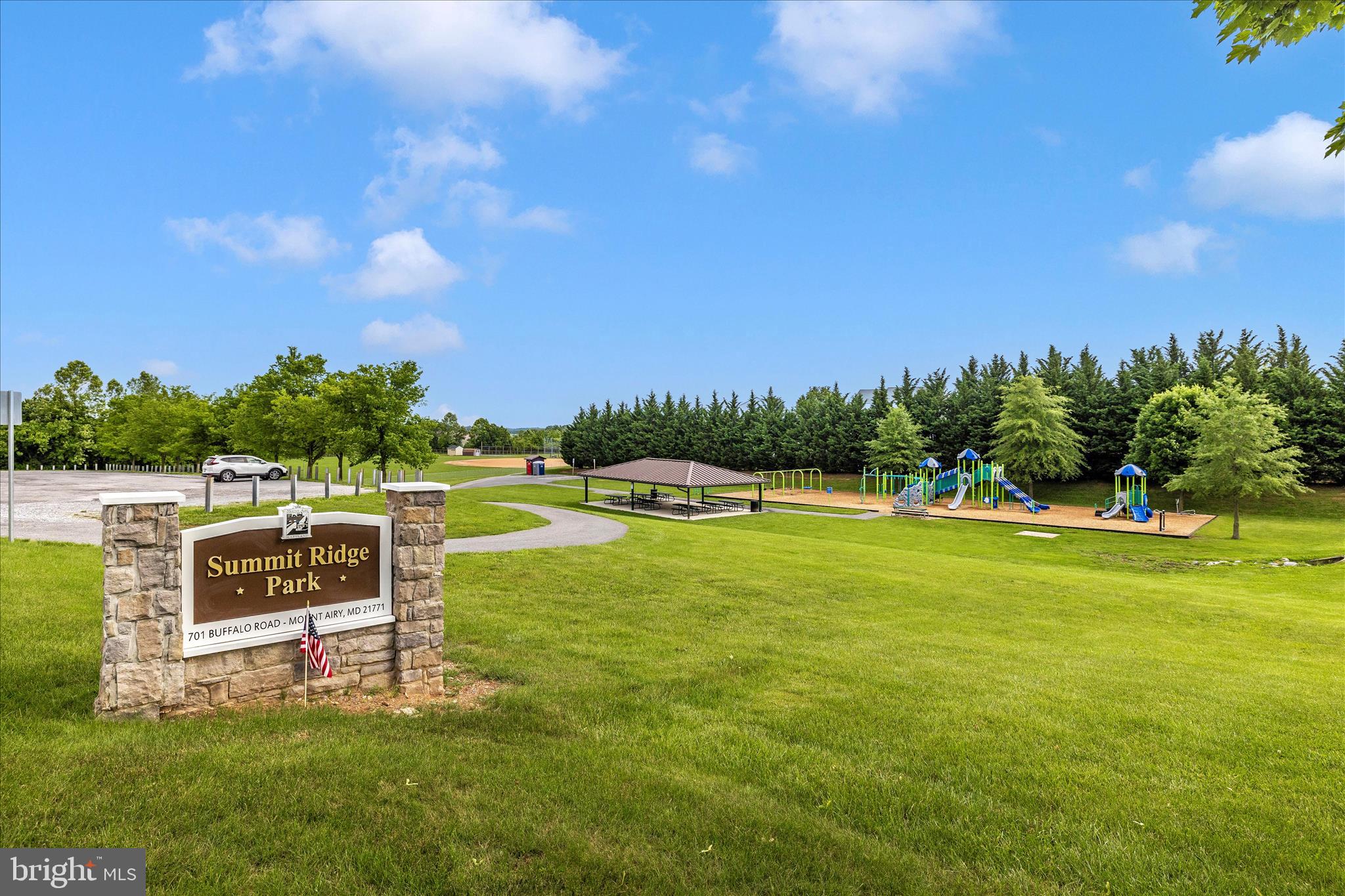 SUMMIT RIDGE - Residential