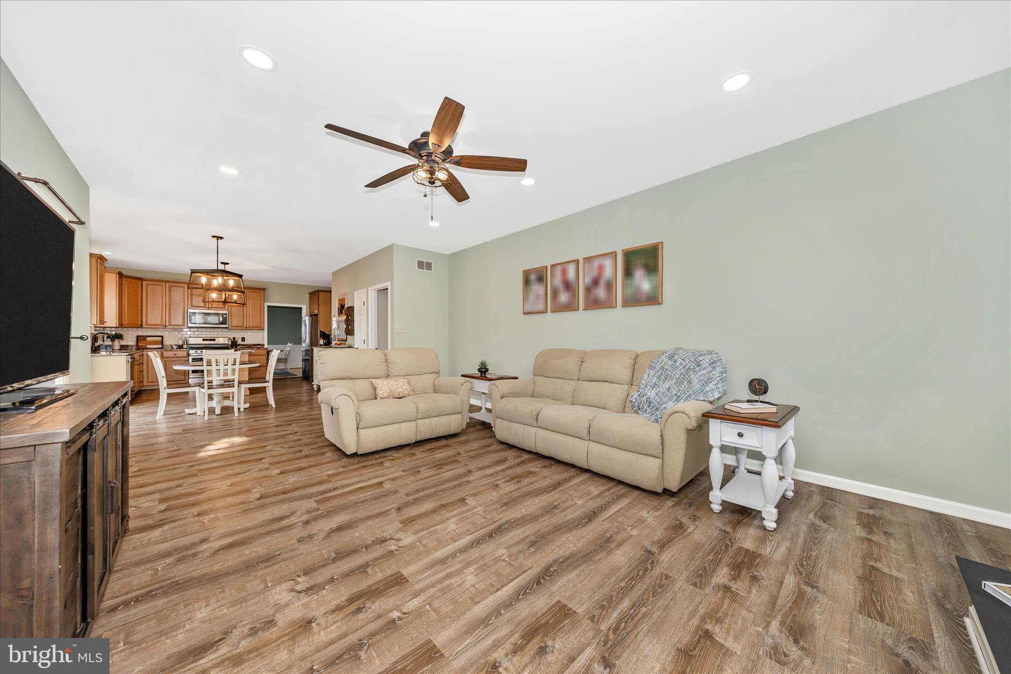 SUMMIT RIDGE - Residential