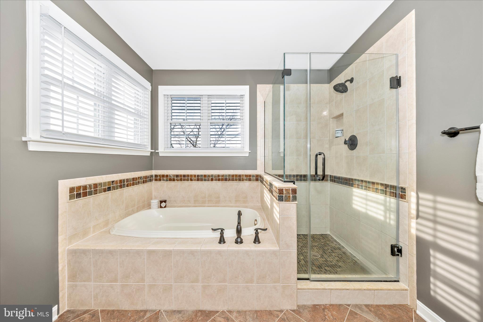 SUMMIT RIDGE - Residential