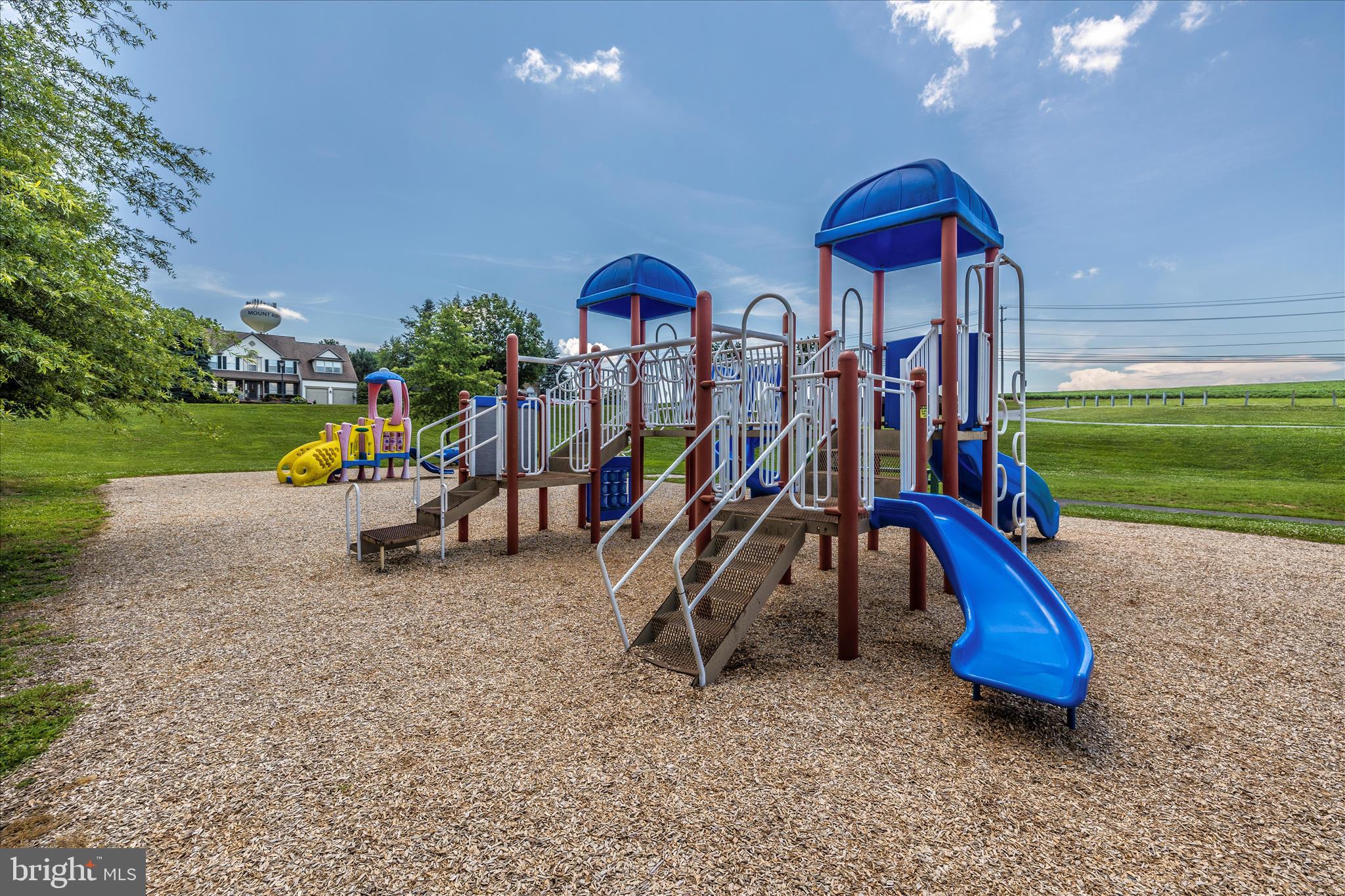 SUMMIT RIDGE - Residential