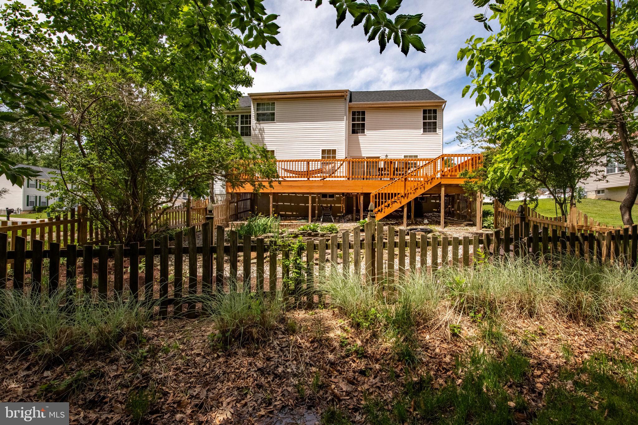 NORTH HILLS - Residential