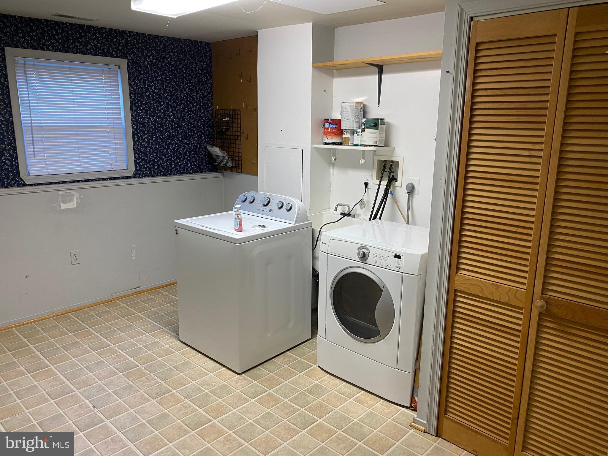 AMBERFIELD - Residential Lease