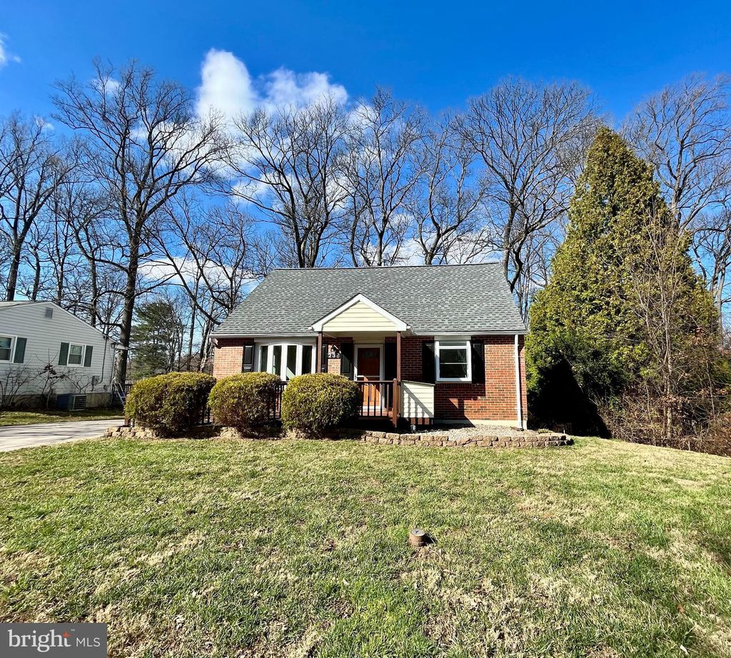 Photo of 238 Chartley Drive, REISTERSTOWN, MD 21136 (MLS # MDBC2156896)