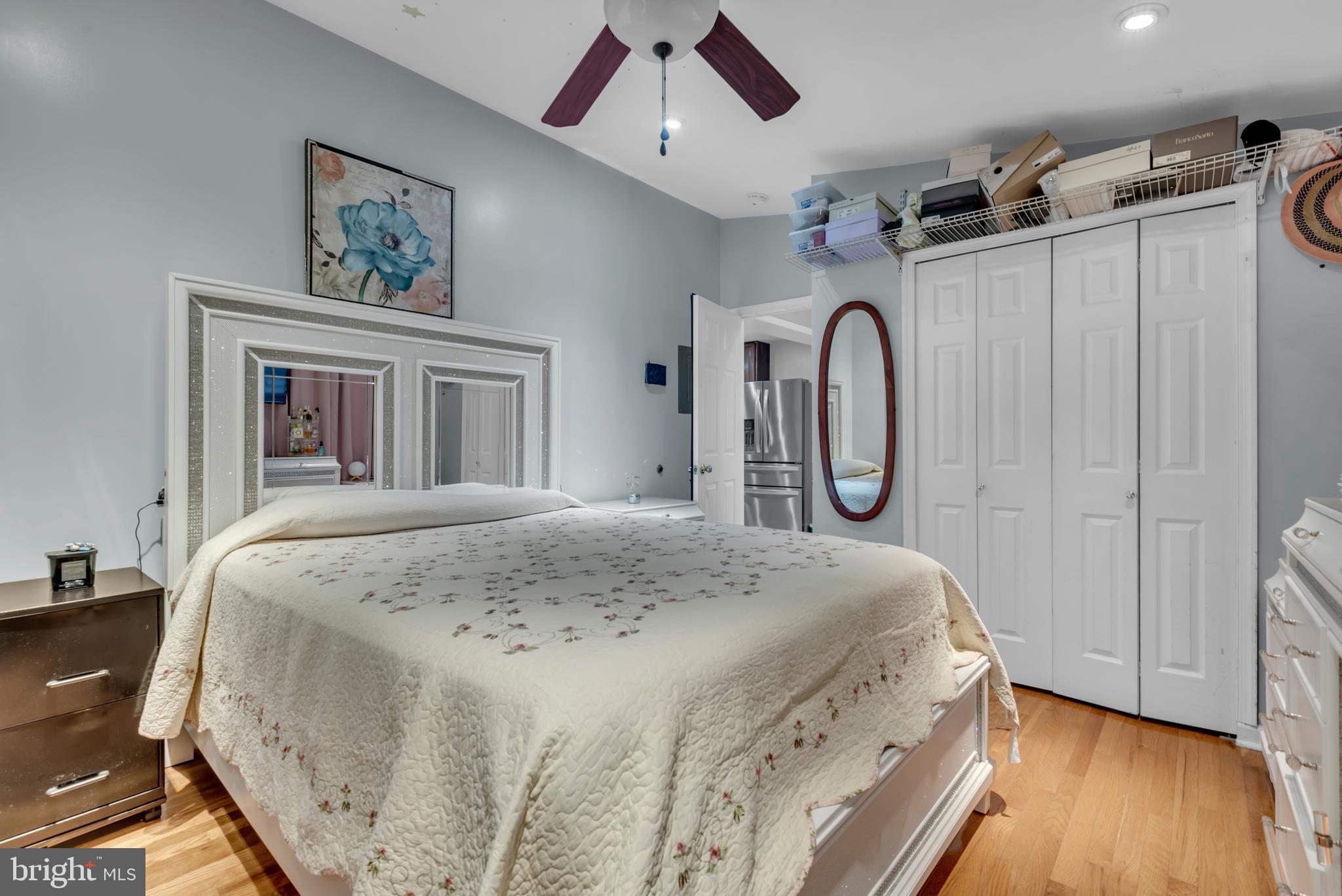 HOLLYWOOD - Residential