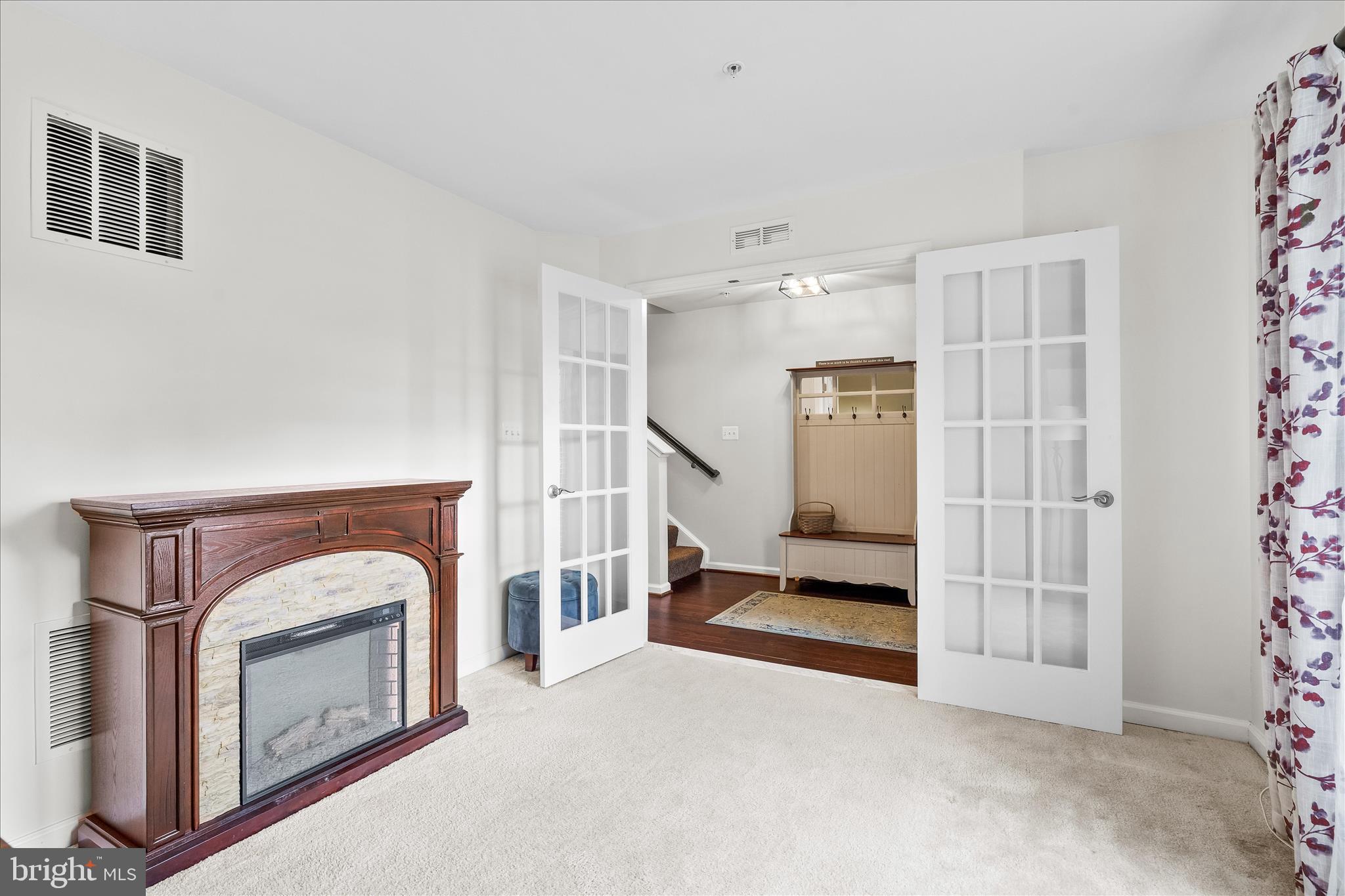 TALLYN RIDGE - Residential