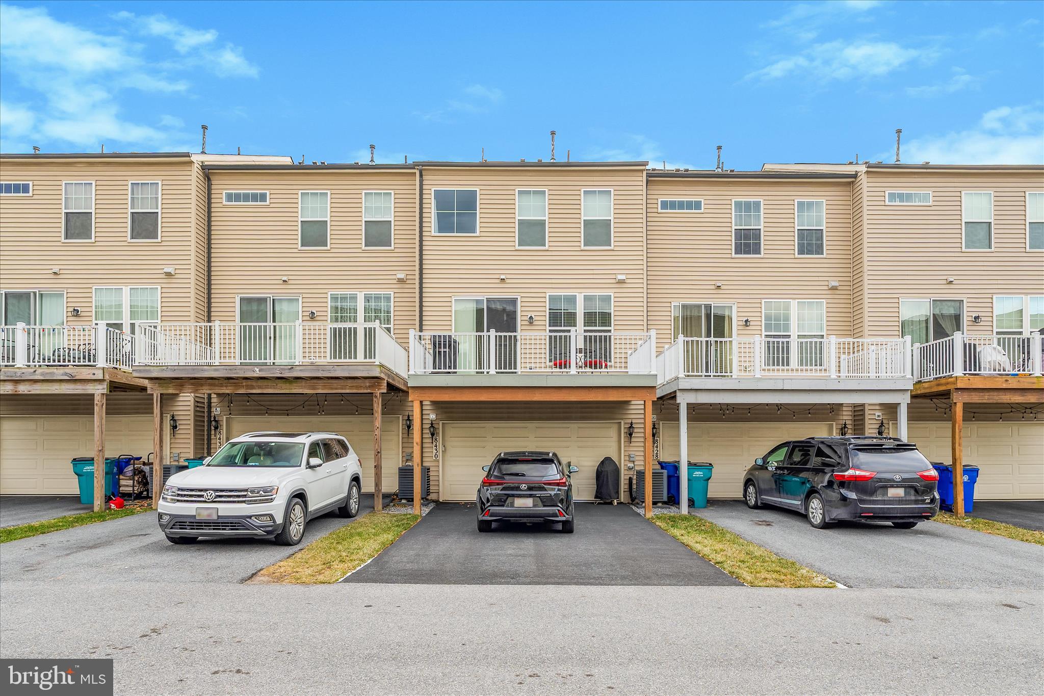 TALLYN RIDGE - Residential